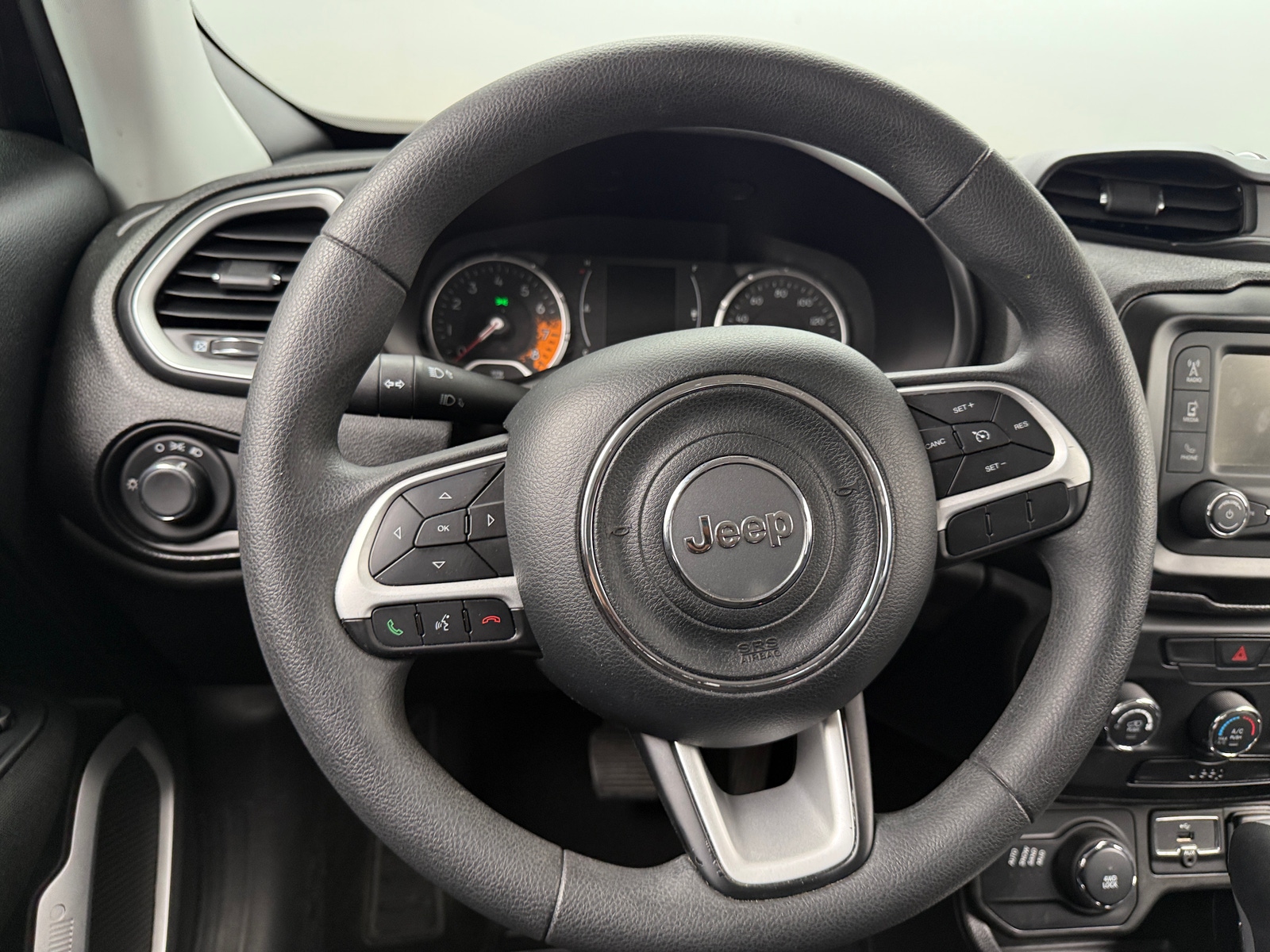 Thumbnail: 2018 Jeep Renegade - 5