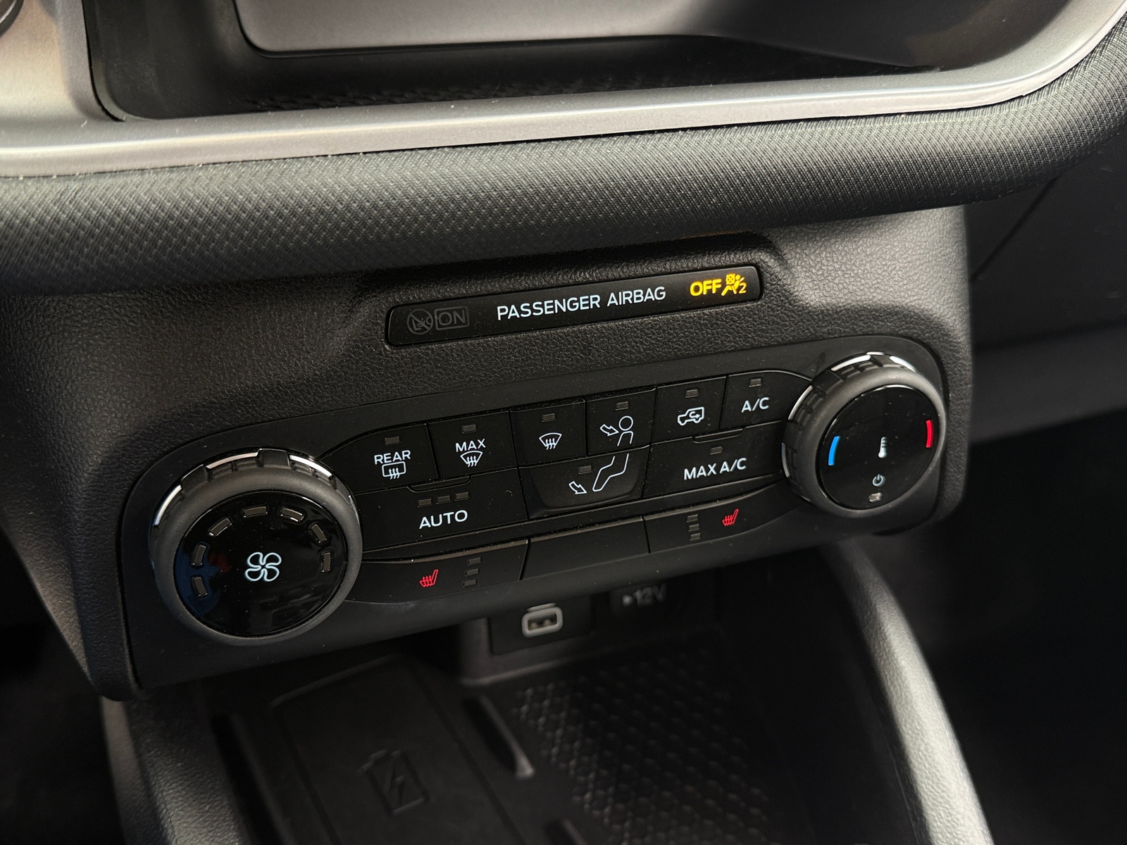 Thumbnail: 2024 Ford Bronco Sport - 4
