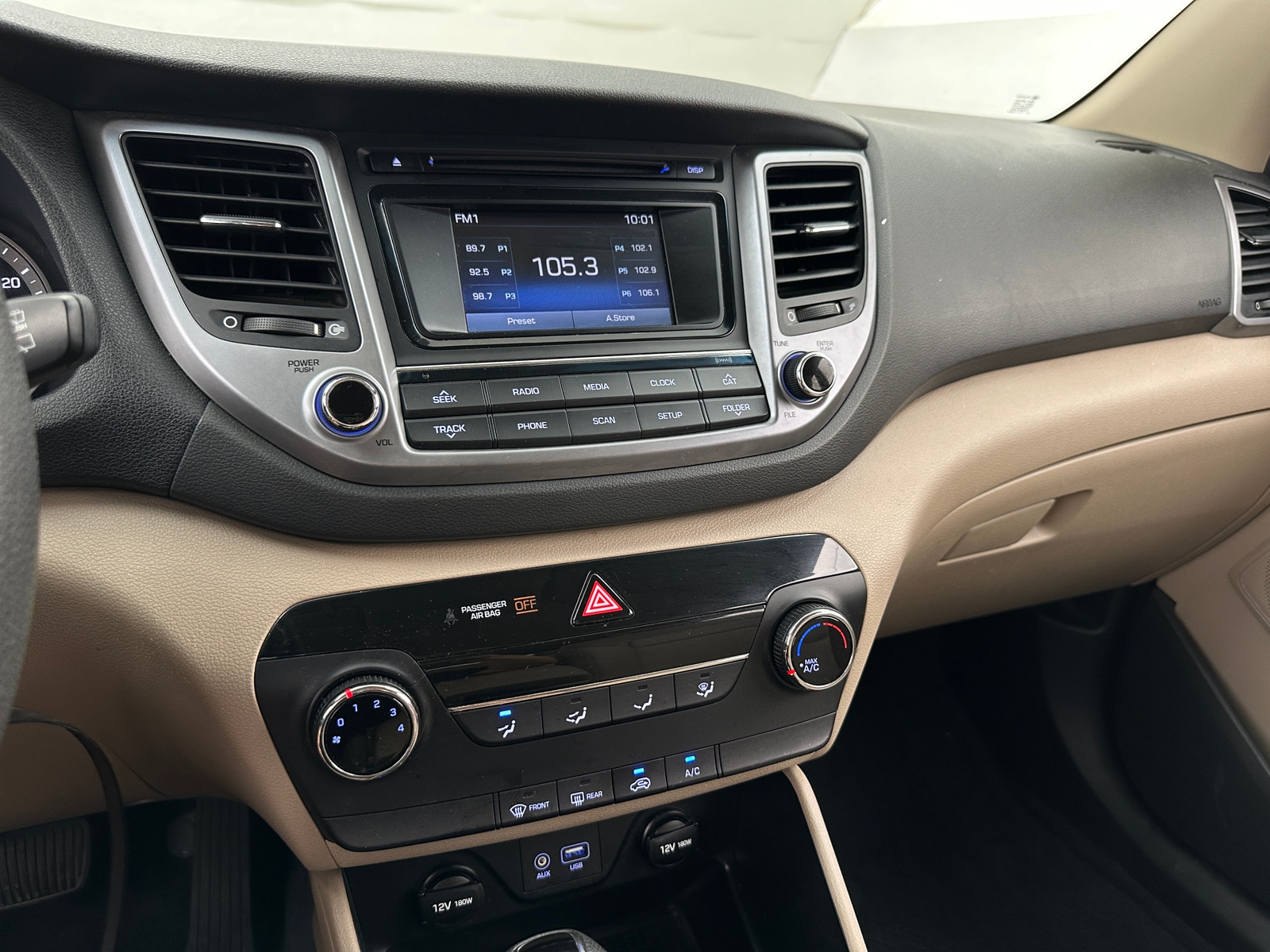 Thumbnail: 2017 Hyundai Tucson - 4