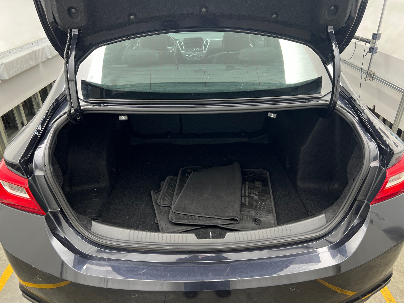 Thumbnail: 2023 Chevrolet Malibu - 7