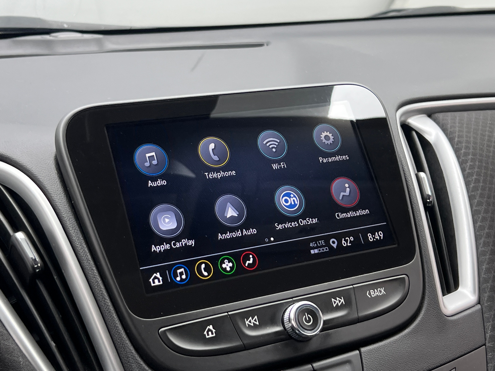 Thumbnail: 2023 Chevrolet Malibu - 4