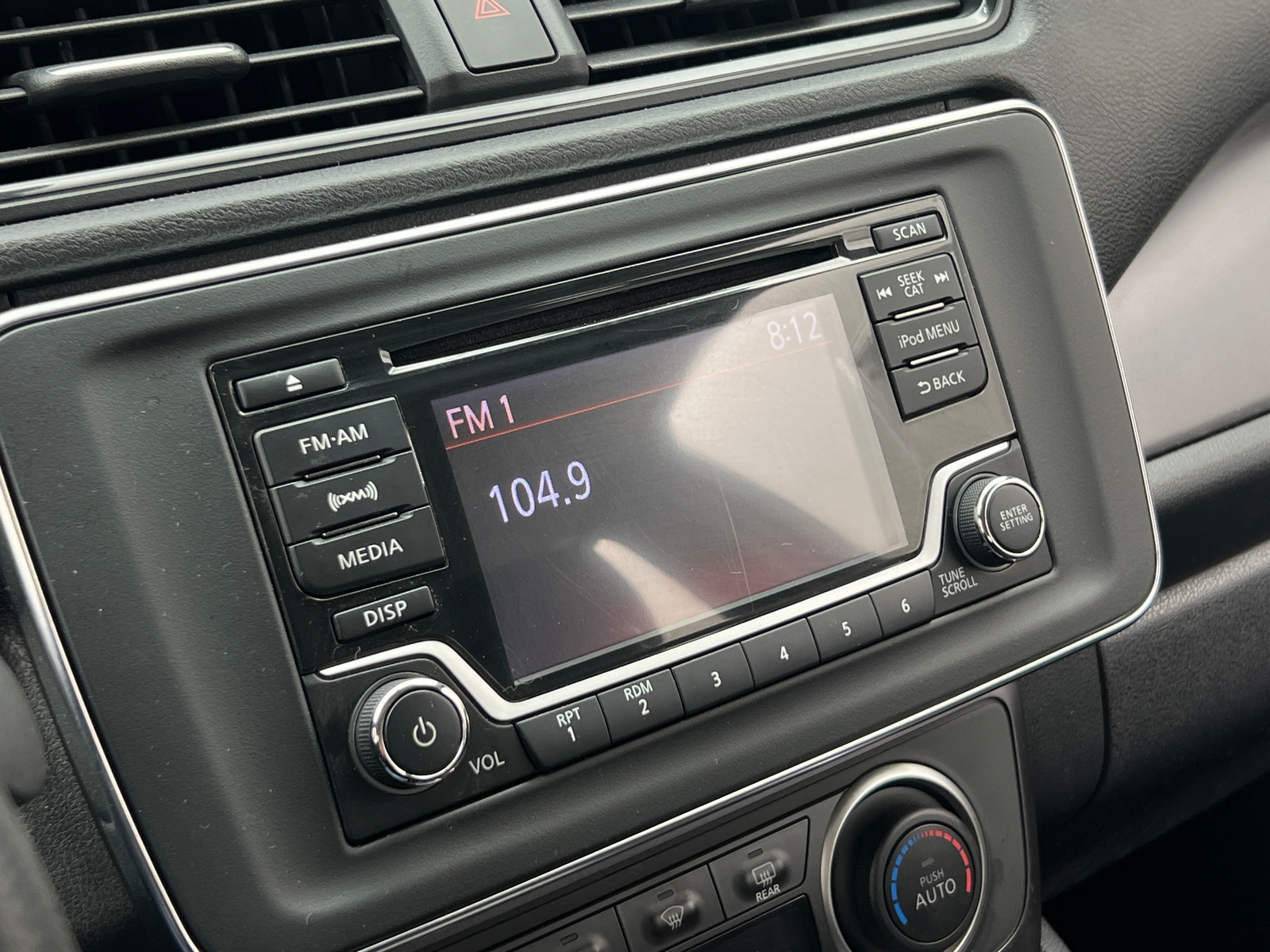Thumbnail: 2019 Nissan Leaf - 4