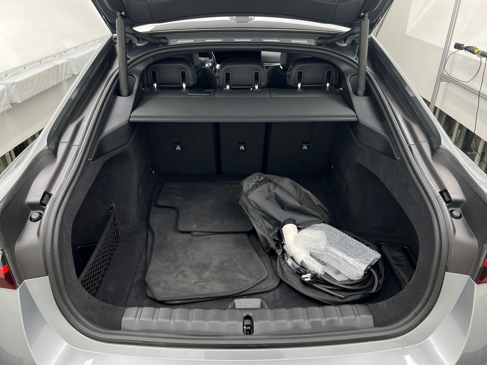 Thumbnail: 2024 BMW i4 - 6