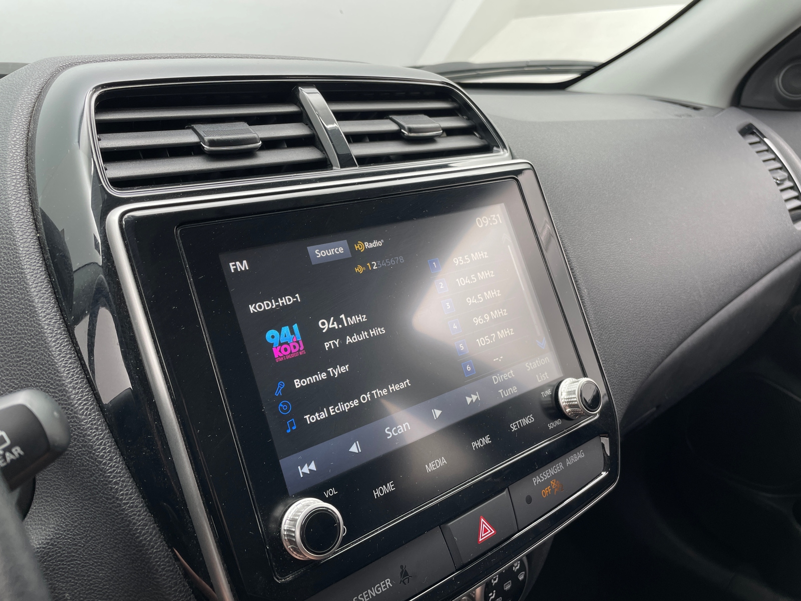 Thumbnail: 2024 Mitsubishi Outlander Sport - 3