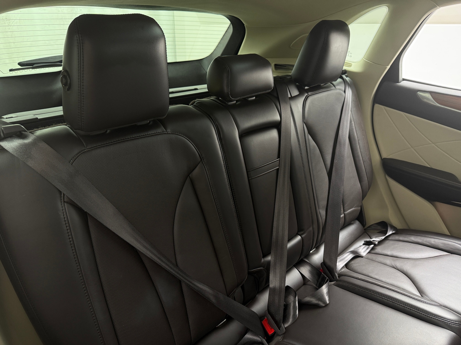 Thumbnail: 2016 Lincoln MKC - 5