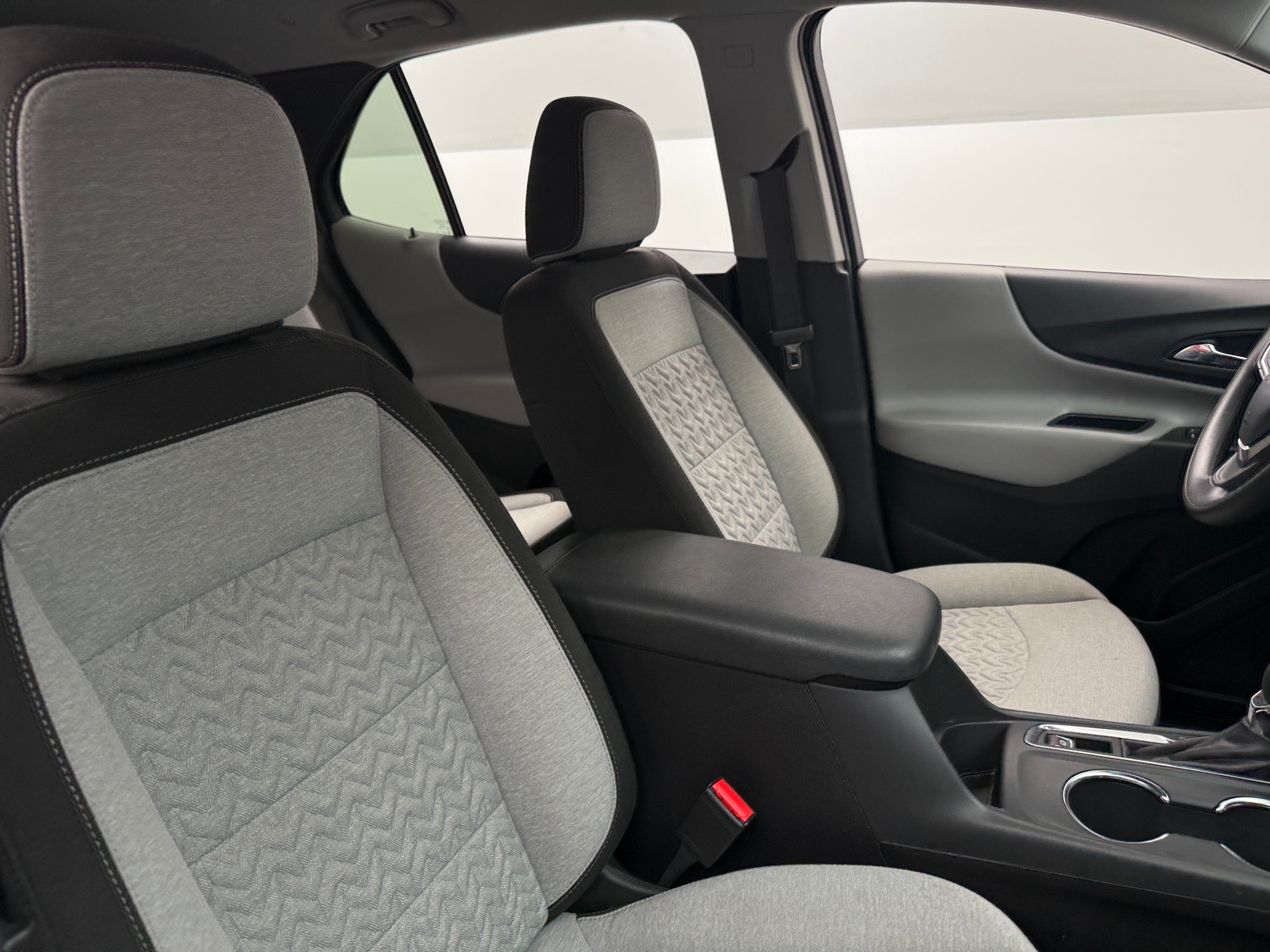 Thumbnail: 2023 Chevrolet Equinox - 2