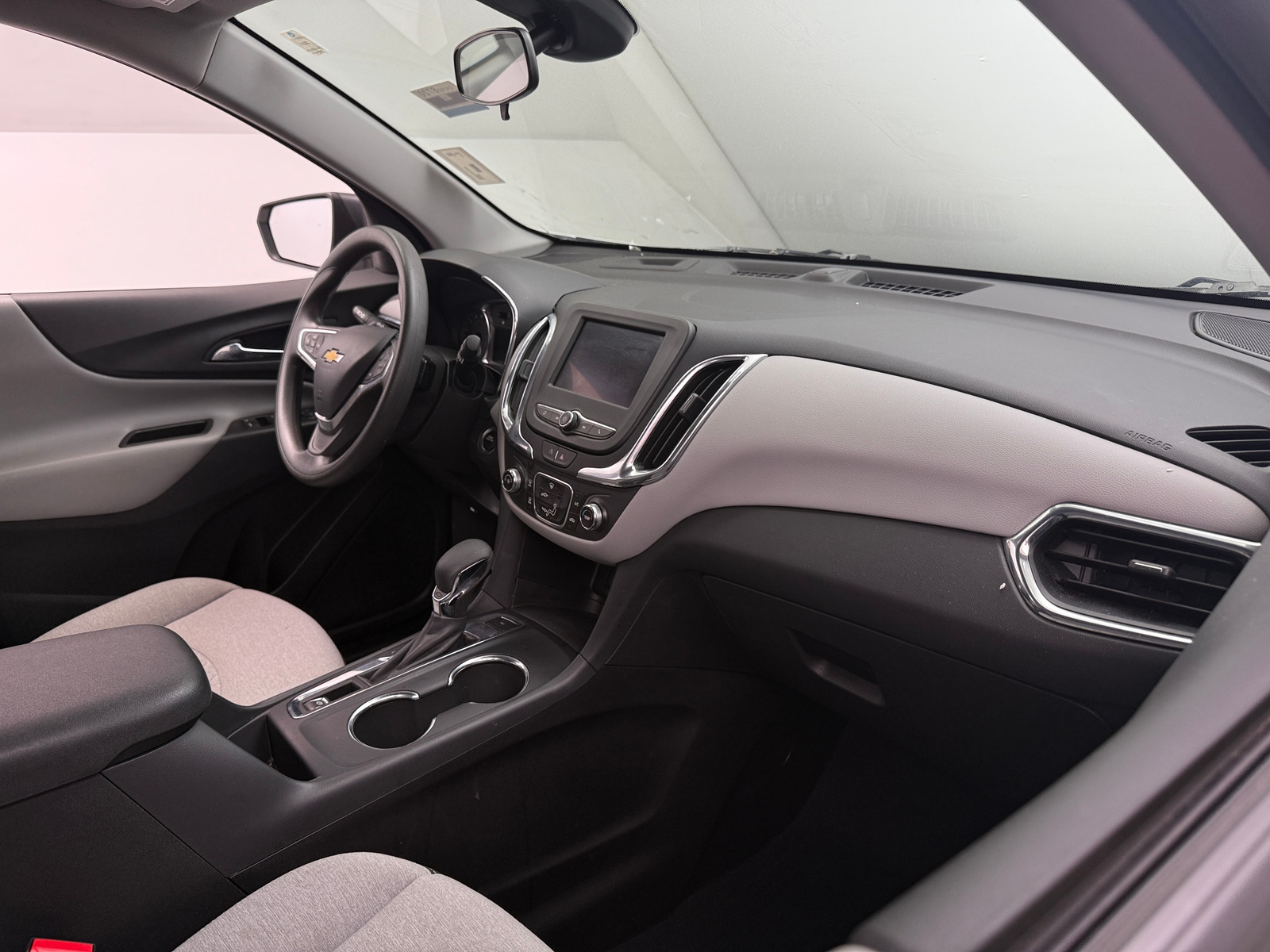 Thumbnail: 2023 Chevrolet Equinox - 3