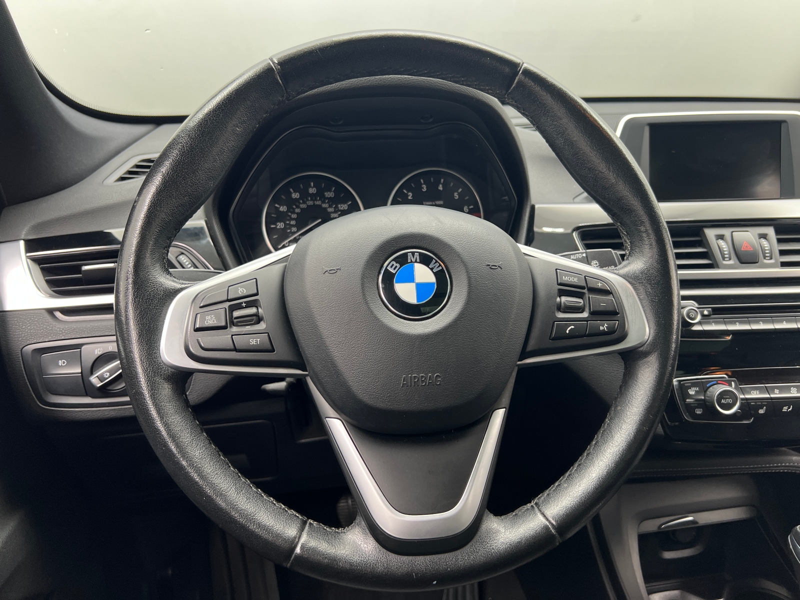 Thumbnail: 2017 BMW X1 - 4