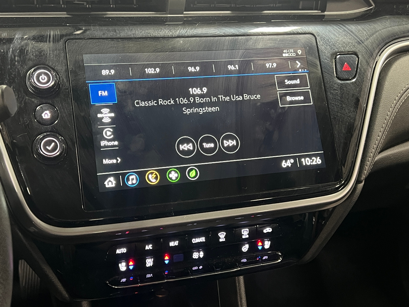 Thumbnail: 2023 Chevrolet Bolt EUV - 3