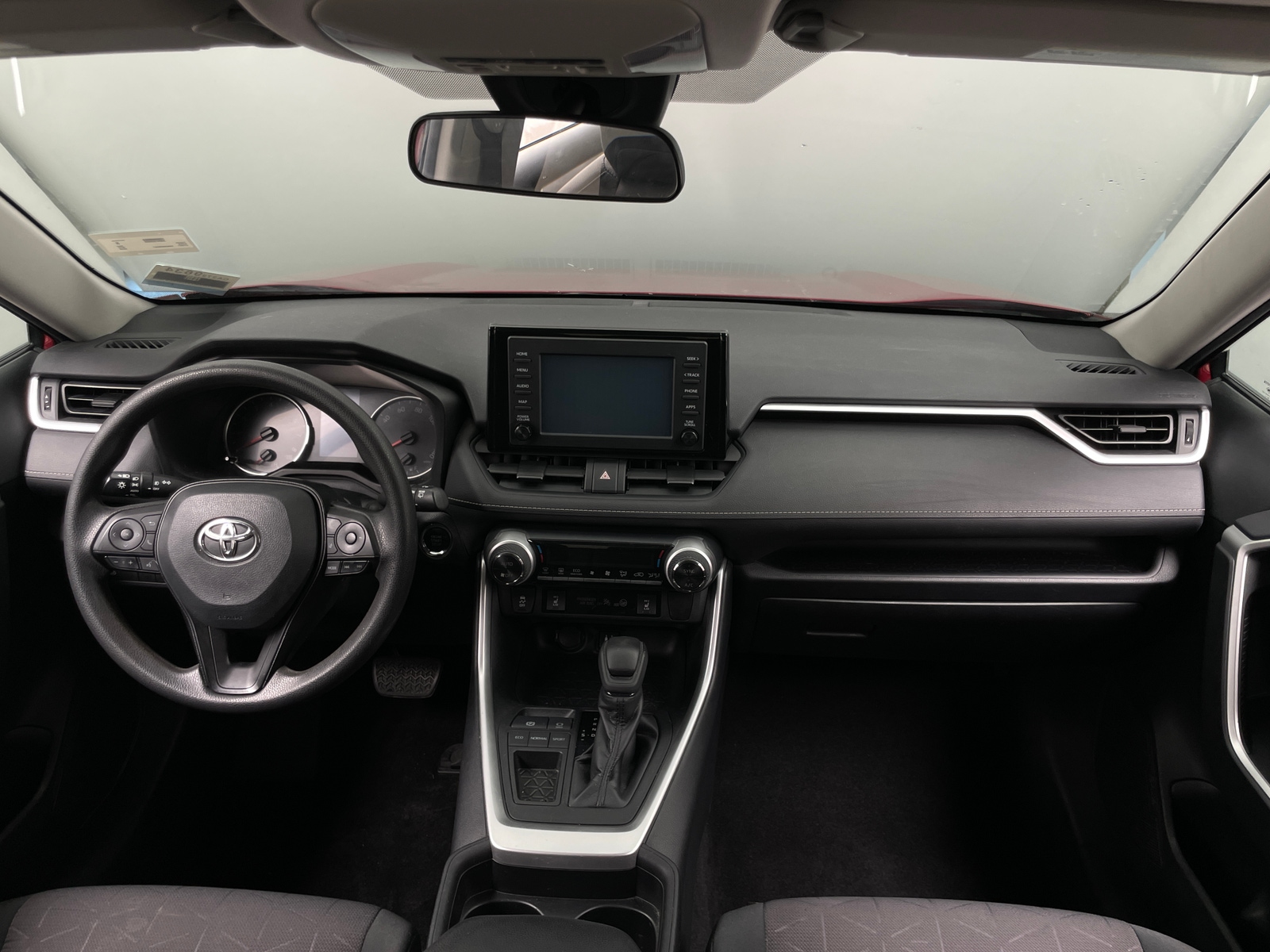 Thumbnail: 2019 Toyota RAV4 - 3