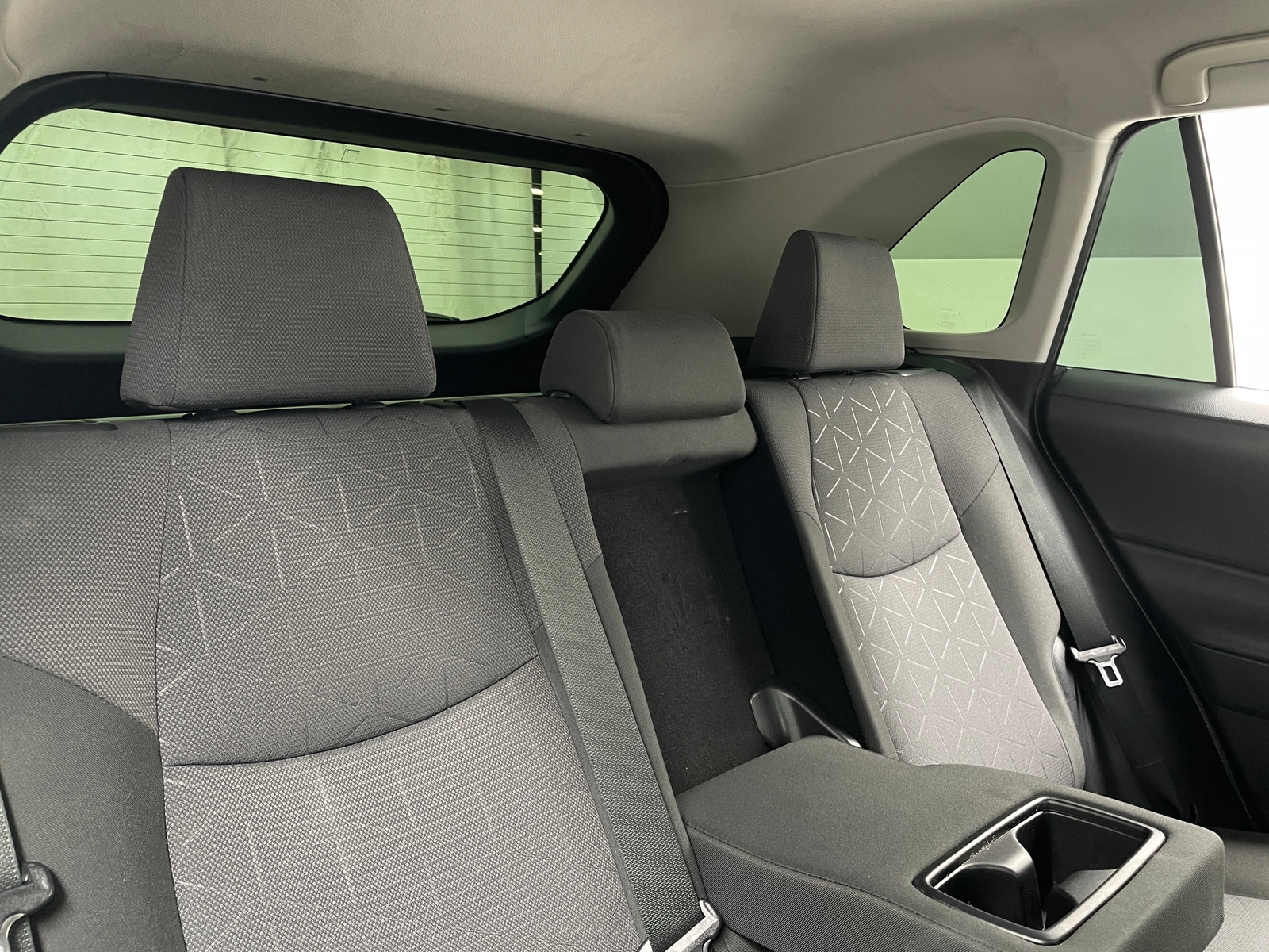 Thumbnail: 2020 Toyota RAV4 - 6