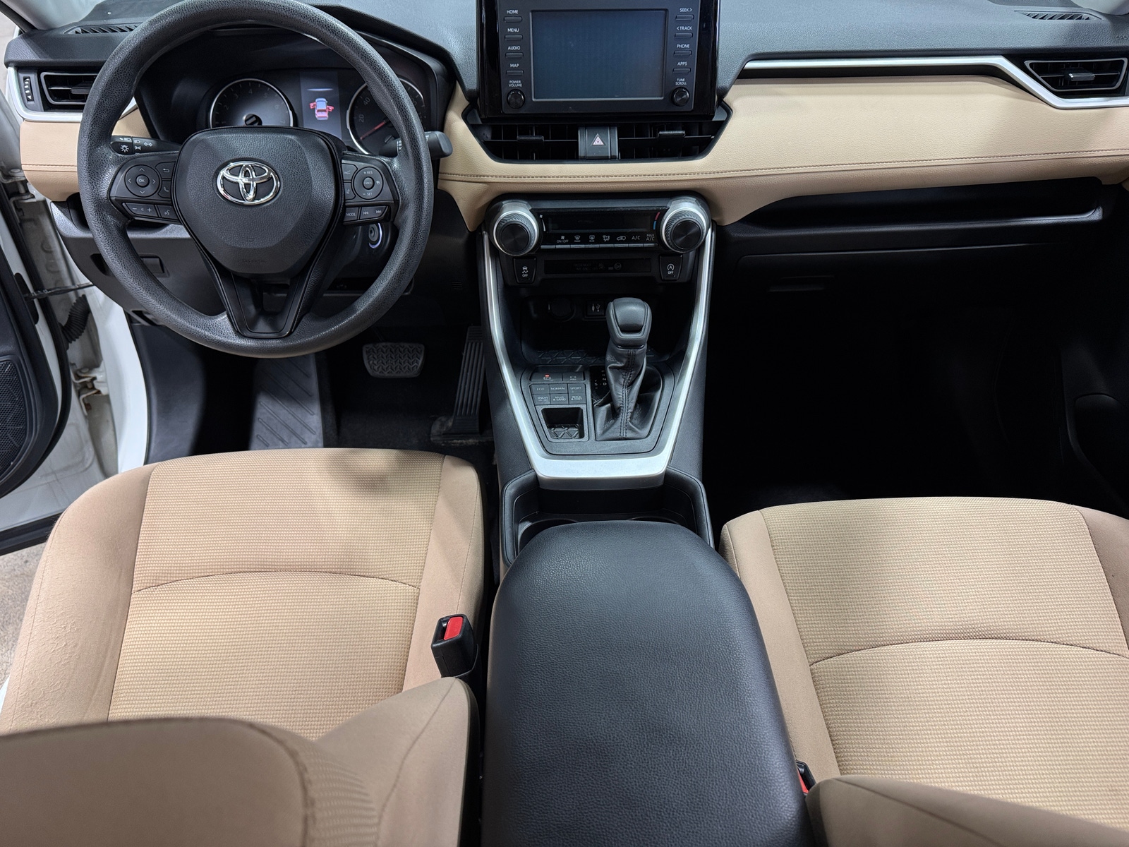 Thumbnail: 2019 Toyota RAV4 - 3