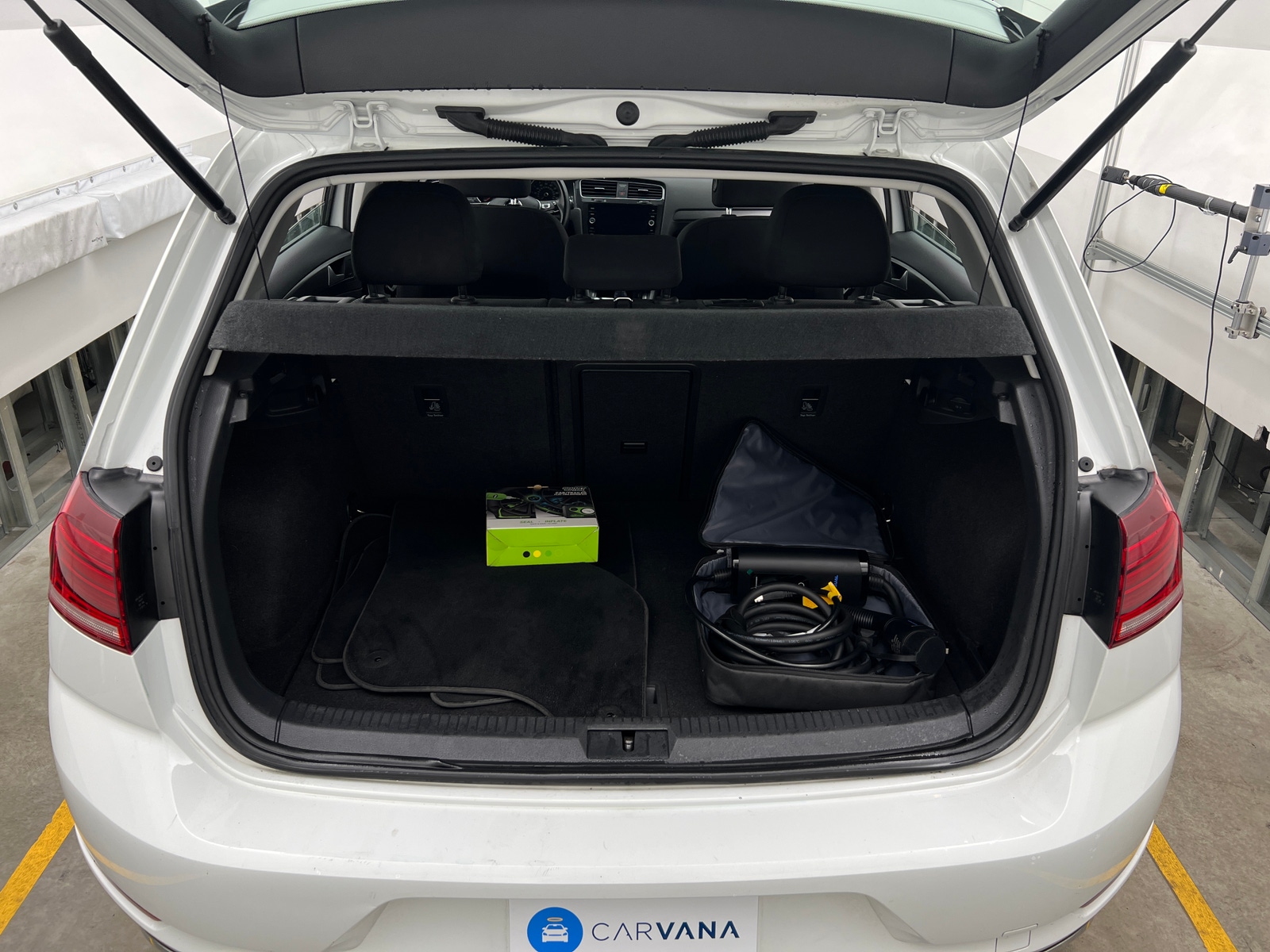 Thumbnail: 2019 Volkswagen e-Golf - 7