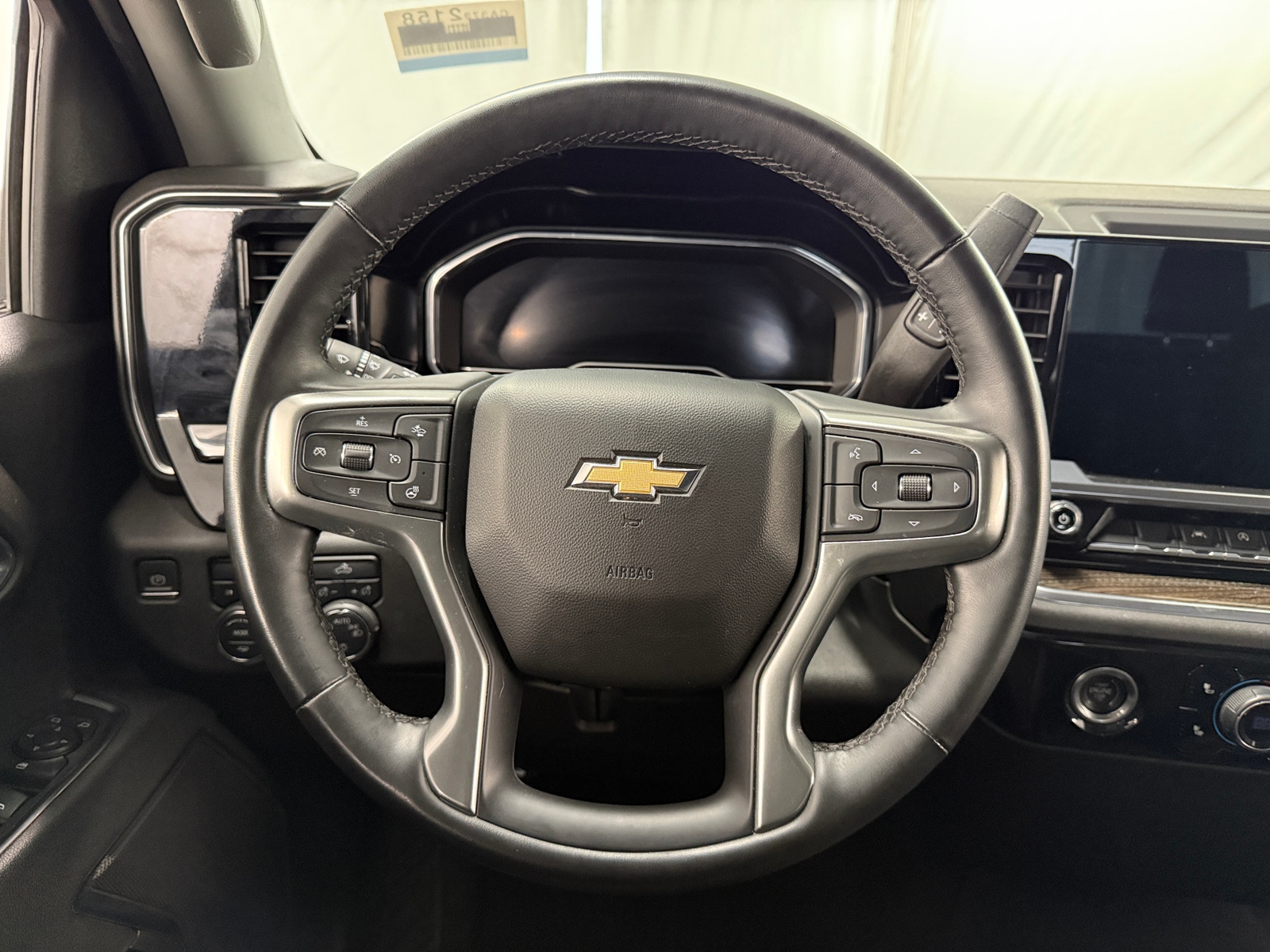 Thumbnail: 2024 Chevrolet Silverado 1500 - 5
