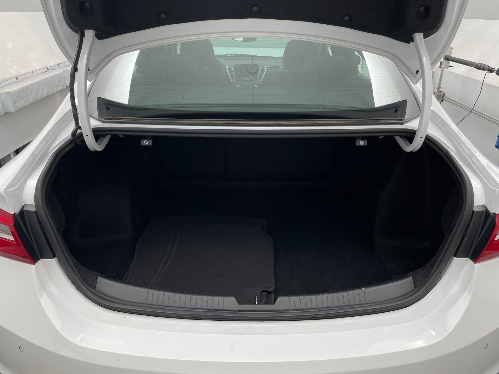 Thumbnail: 2024 Chevrolet Malibu - 7