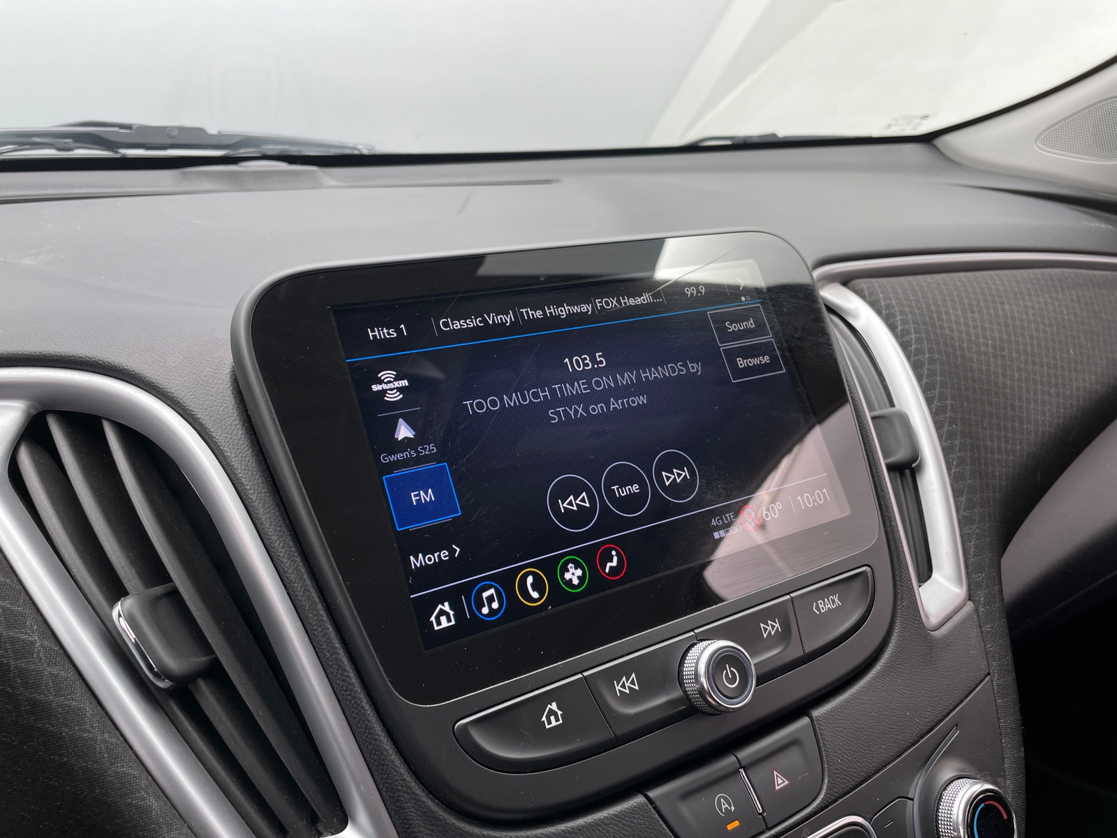 Thumbnail: 2024 Chevrolet Malibu - 4
