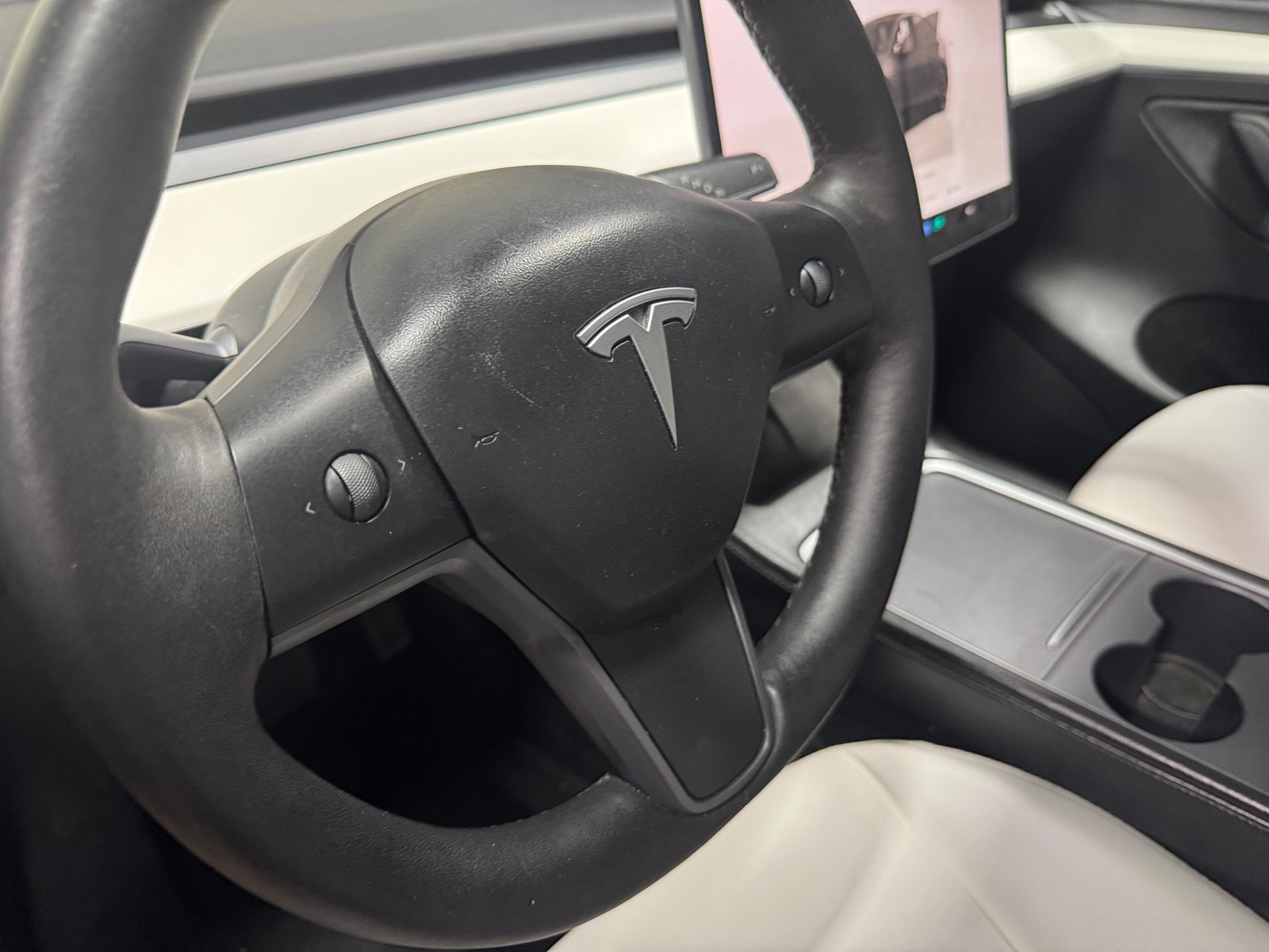 Thumbnail: 2023 Tesla Model Y - 4