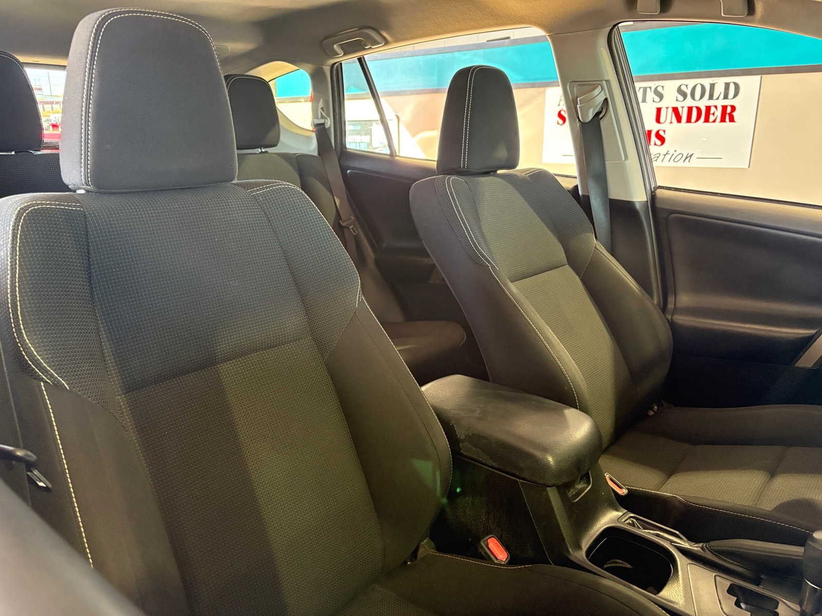 Thumbnail: 2018 Toyota RAV4 - 2