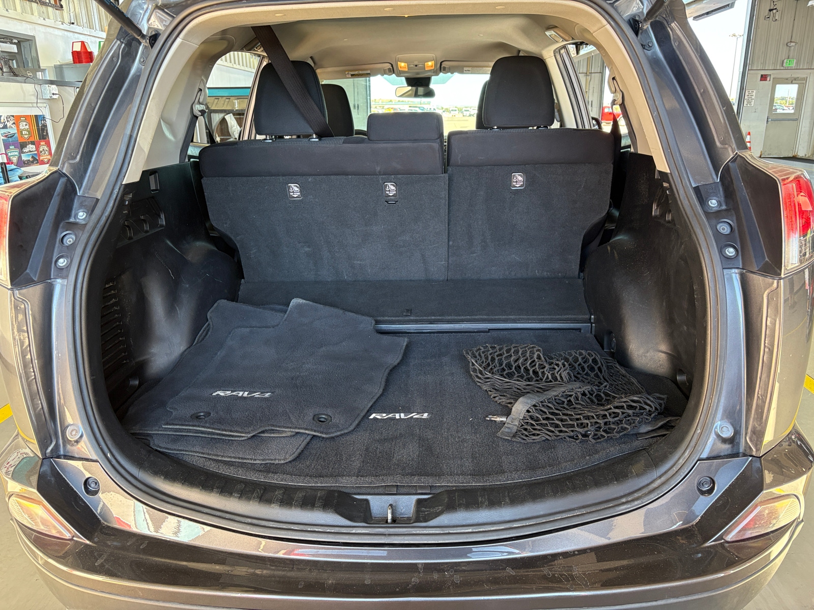 Thumbnail: 2018 Toyota RAV4 - 7
