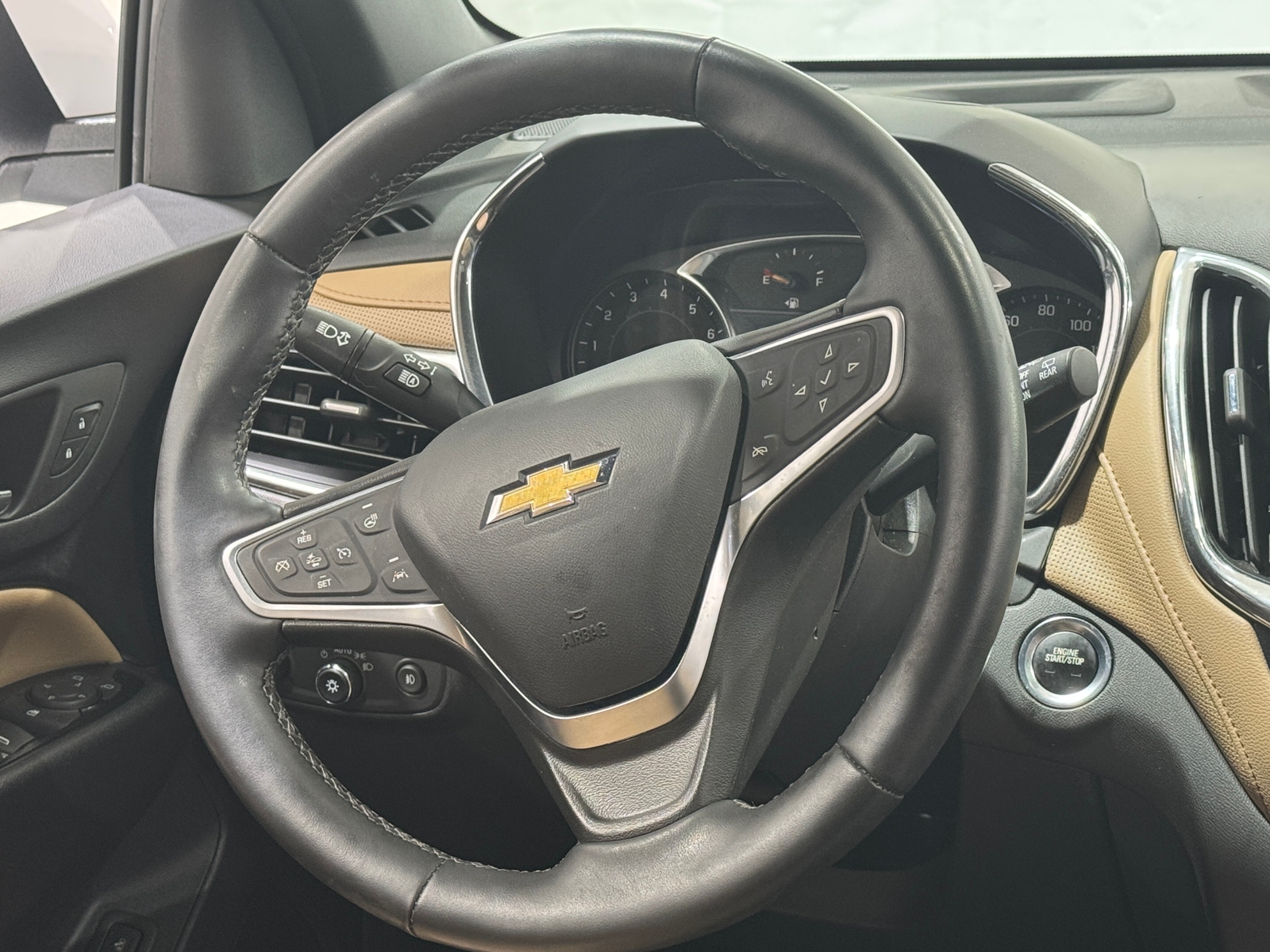 Thumbnail: 2023 Chevrolet Equinox - 4