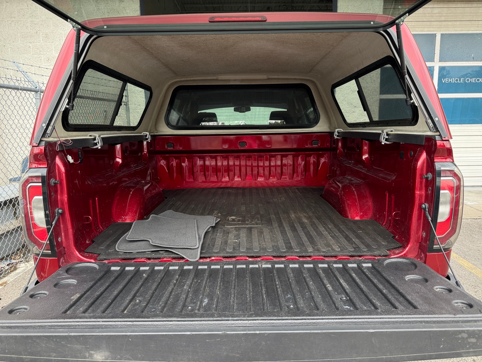 Thumbnail: 2018 GMC Sierra 1500 - 6