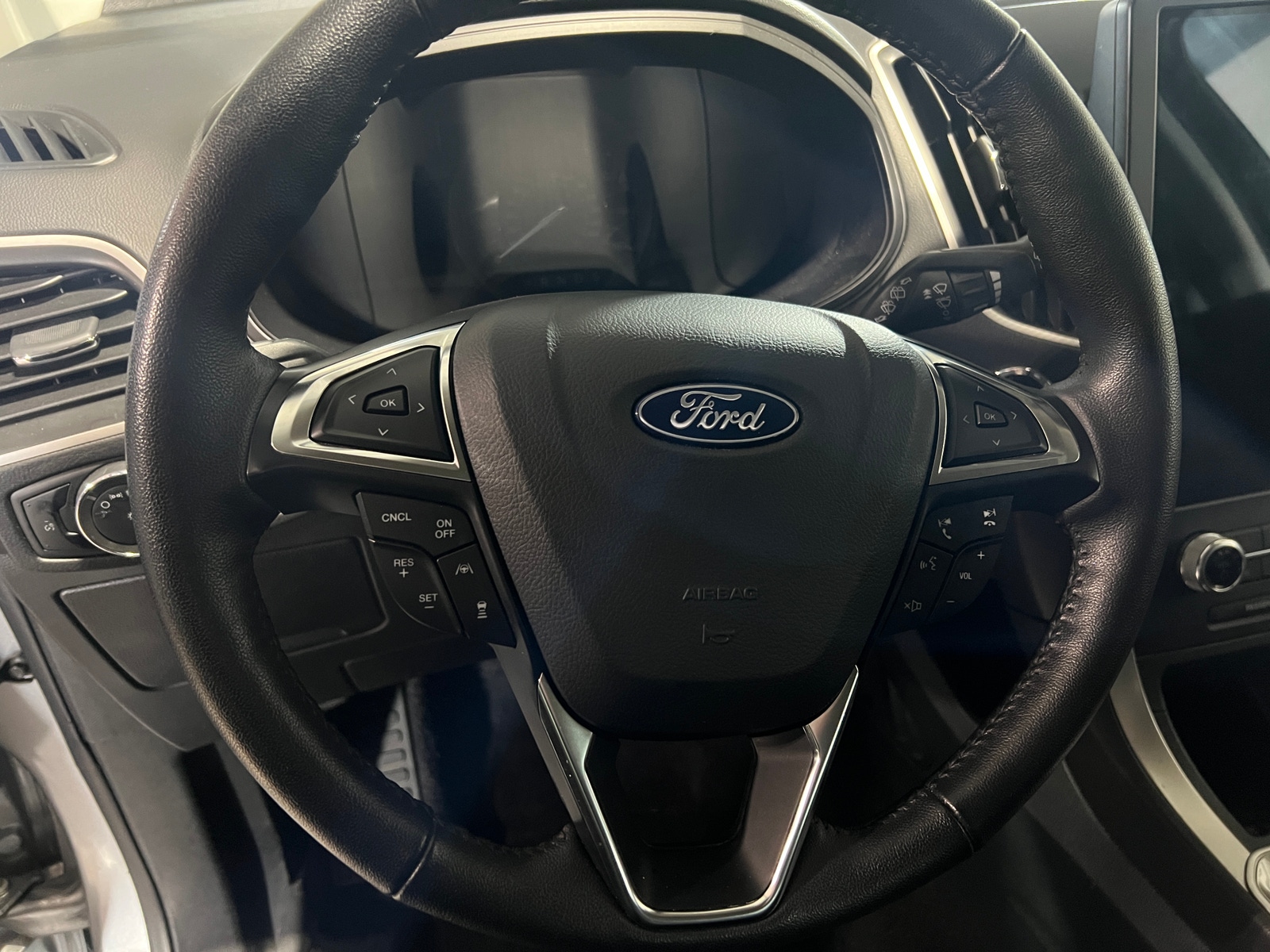 Thumbnail: 2024 Ford Edge - 4