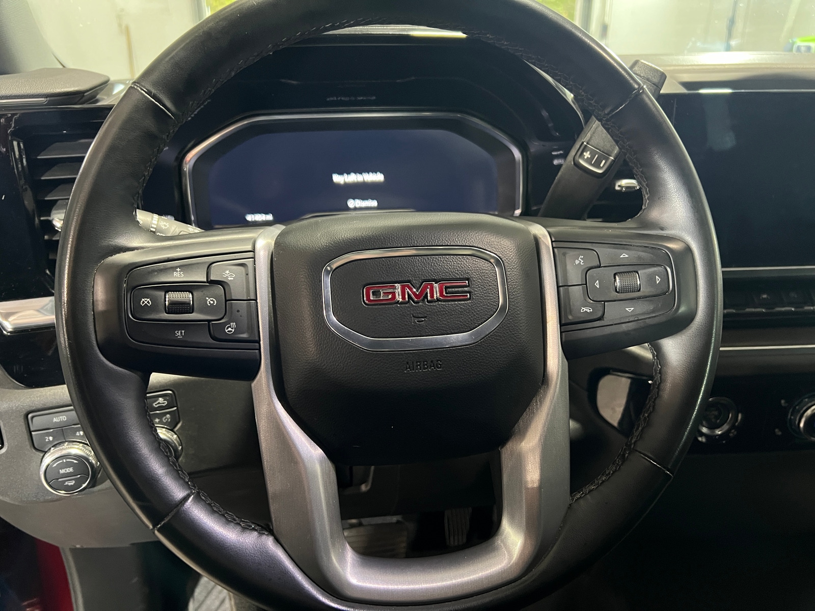 Thumbnail: 2024 GMC Sierra 1500 - 4