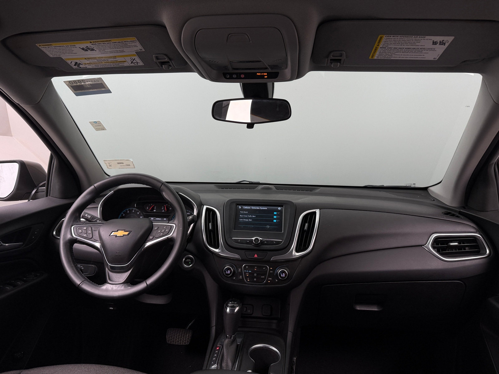Thumbnail: 2018 Chevrolet Equinox - 3