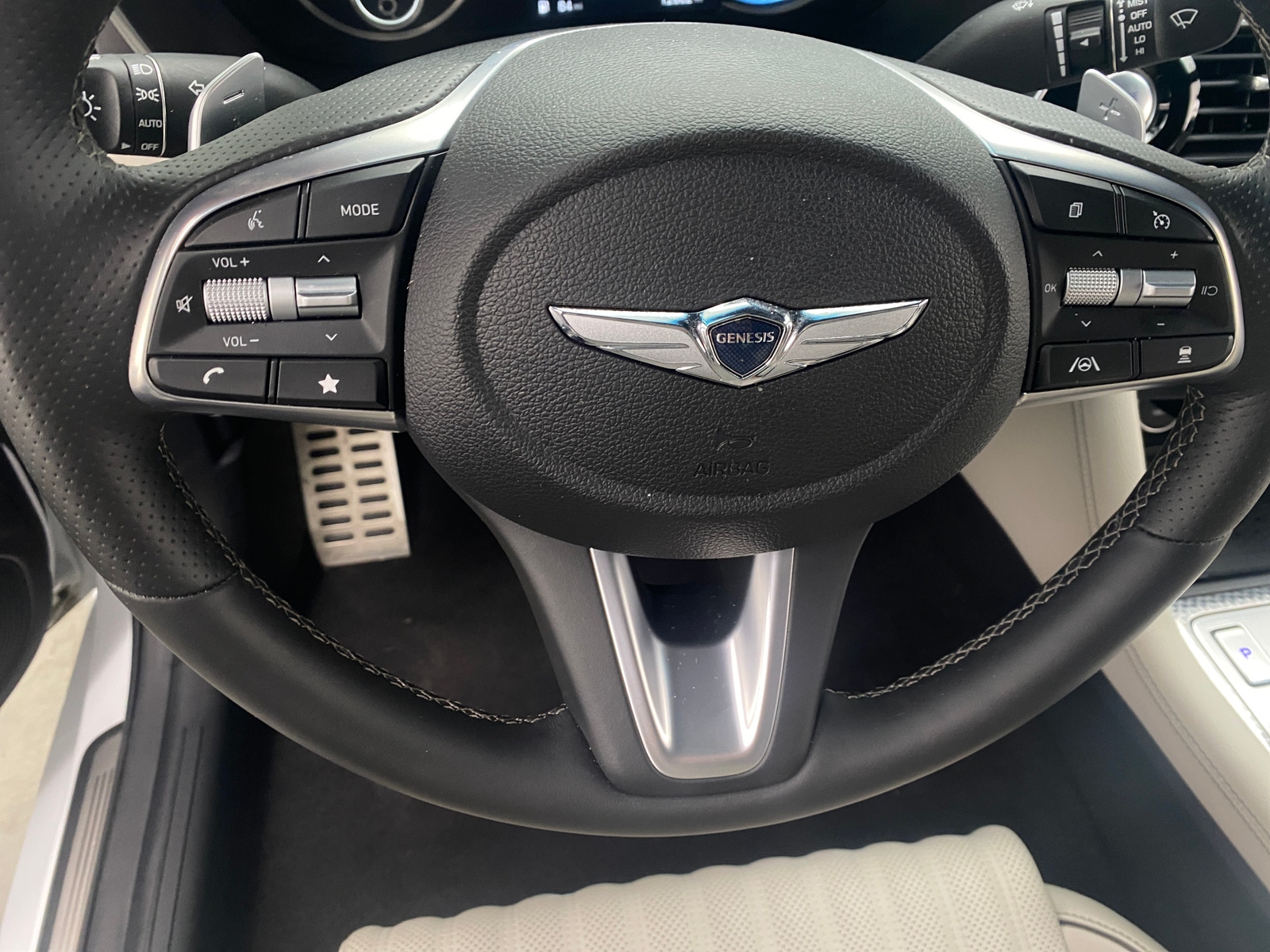 Thumbnail: 2023 Genesis G70 - 4