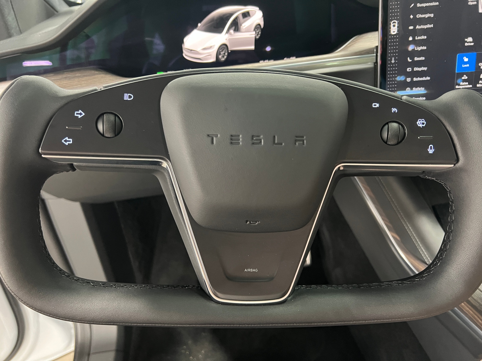 Thumbnail: 2023 Tesla Model X - 4