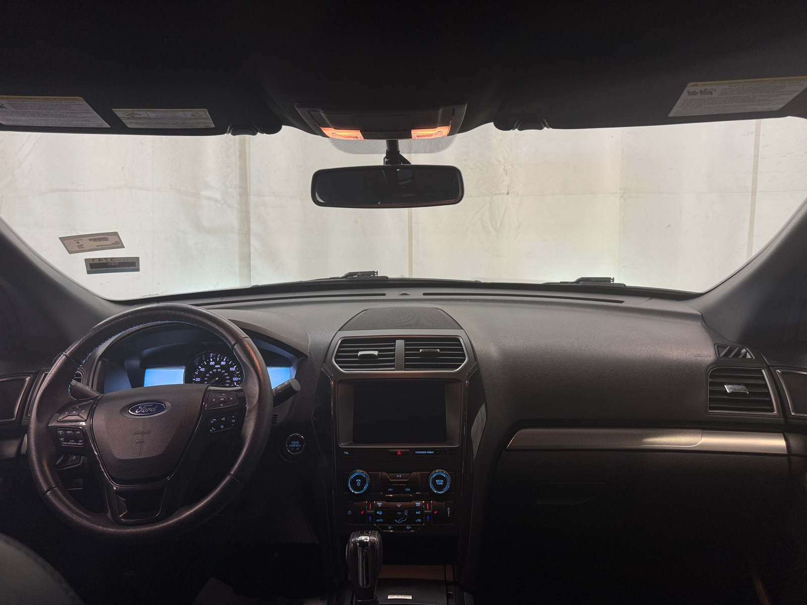 Thumbnail: 2018 Ford Explorer - 3
