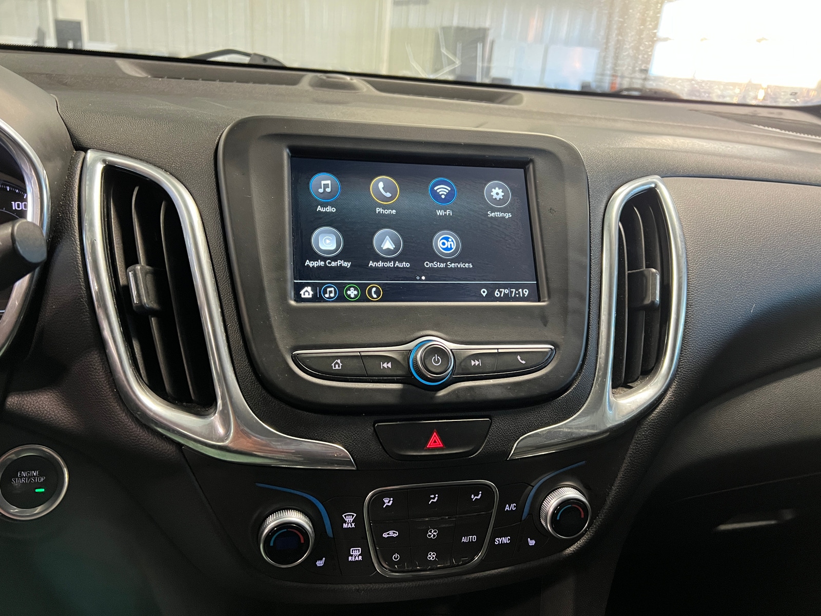 Thumbnail: 2019 Chevrolet Equinox - 4