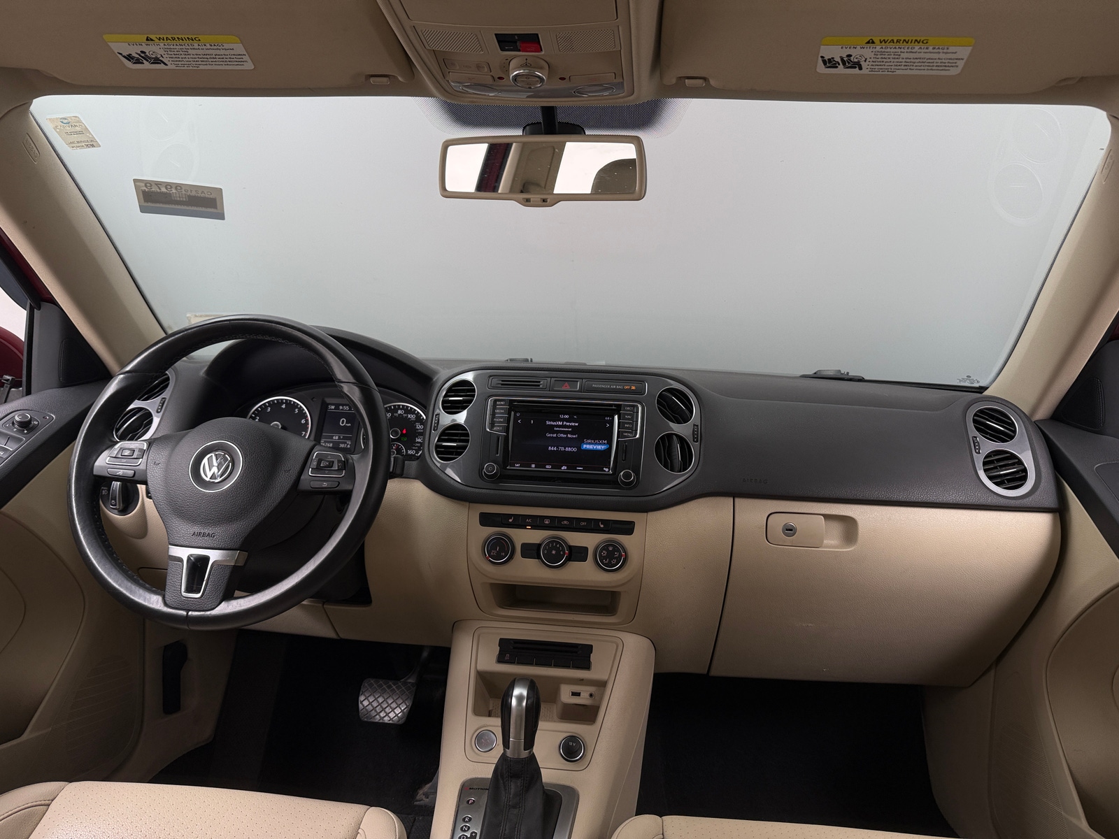 Thumbnail: 2016 Volkswagen Tiguan - 3