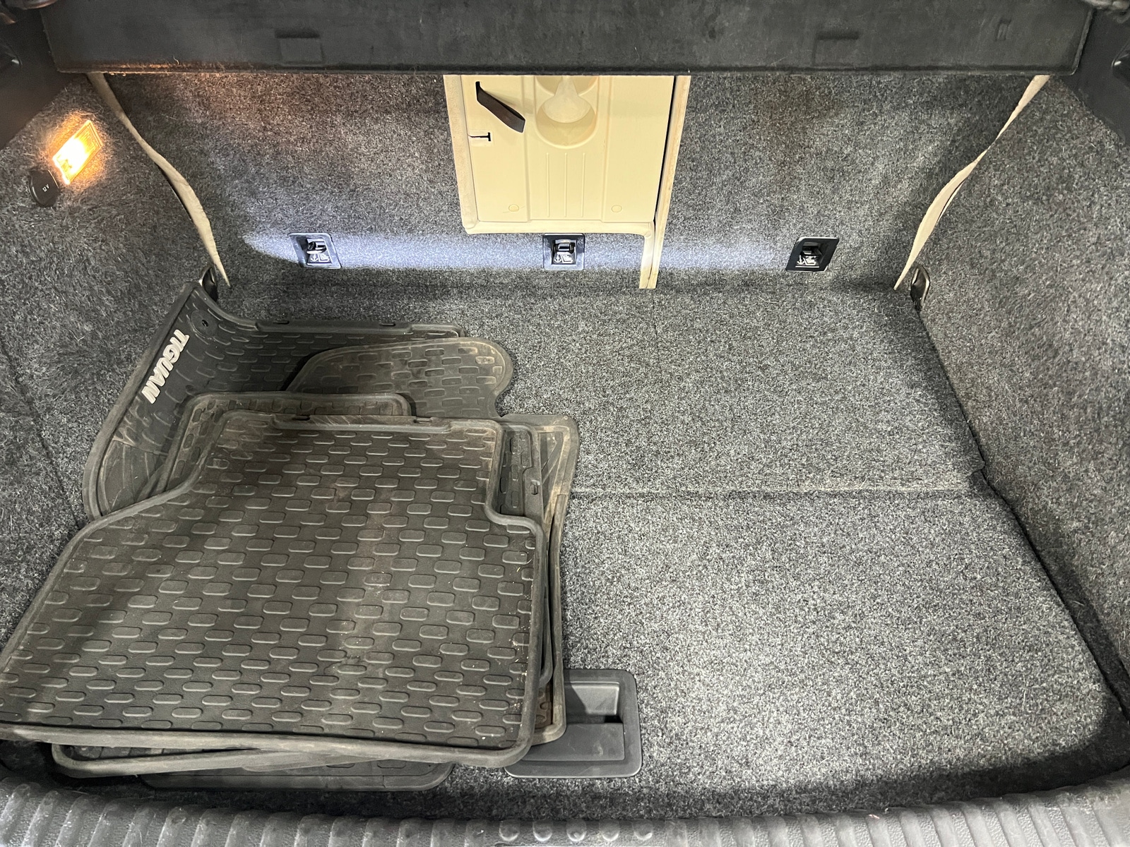 Thumbnail: 2016 Volkswagen Tiguan - 7