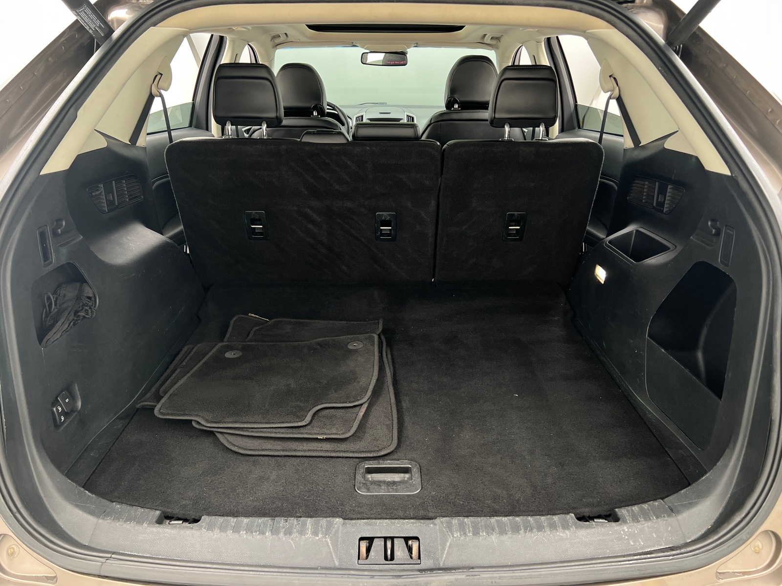 Thumbnail: 2019 Ford Edge - 6