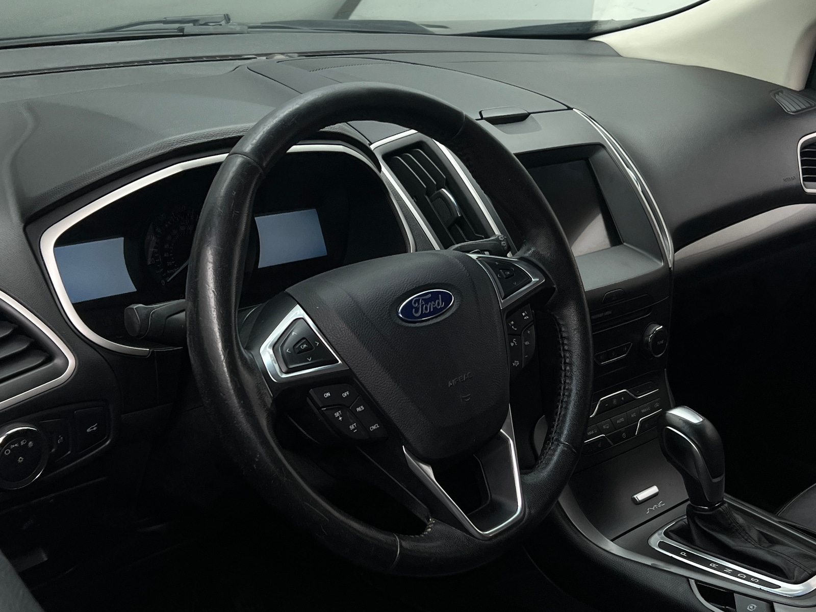 Thumbnail: 2016 Ford Edge - 4
