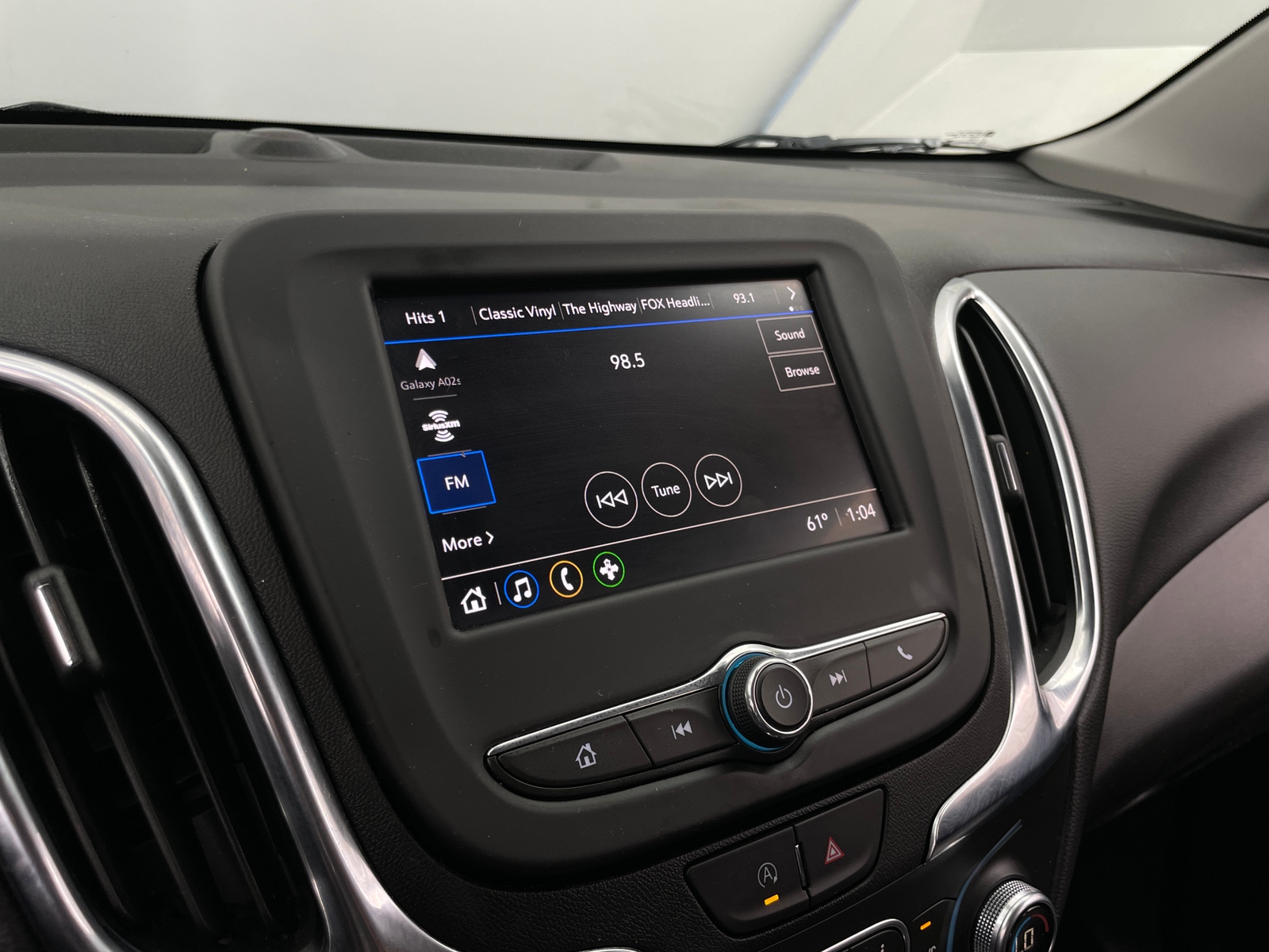 Thumbnail: 2023 Chevrolet Equinox - 4