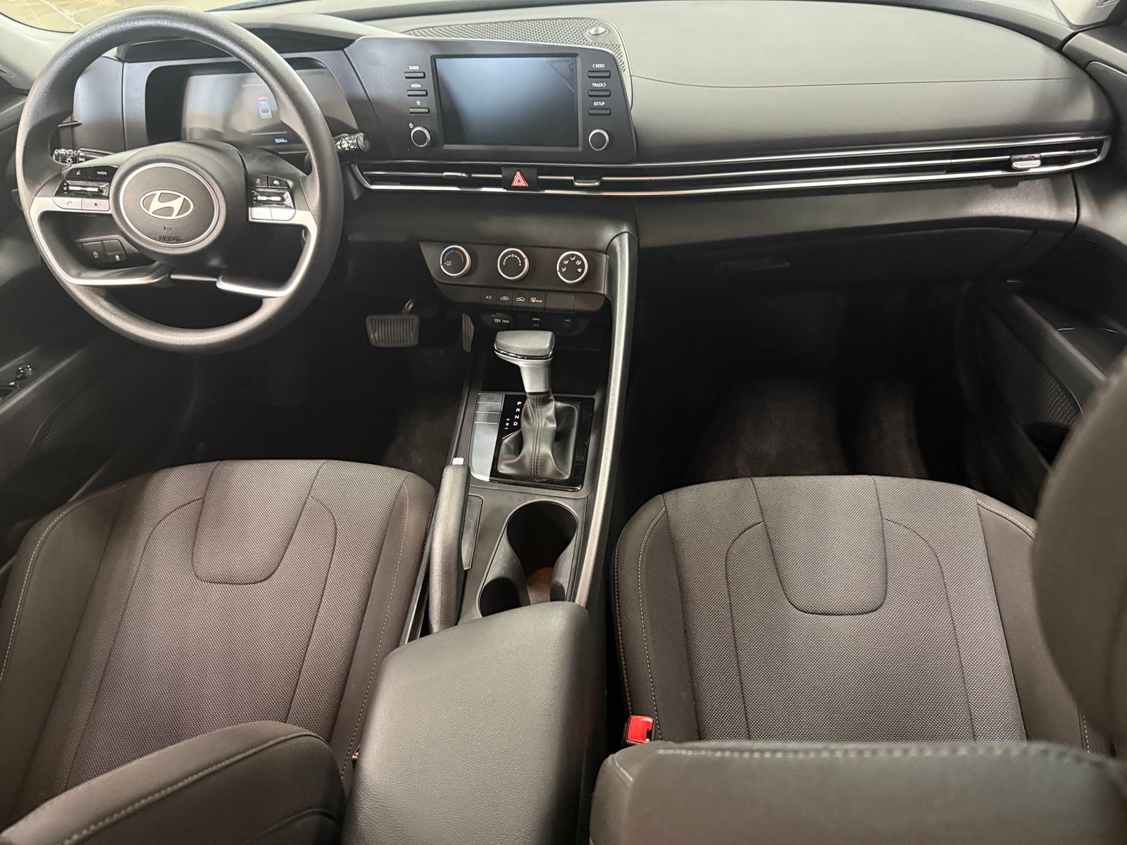 Thumbnail: 2025 Hyundai Elantra - 3