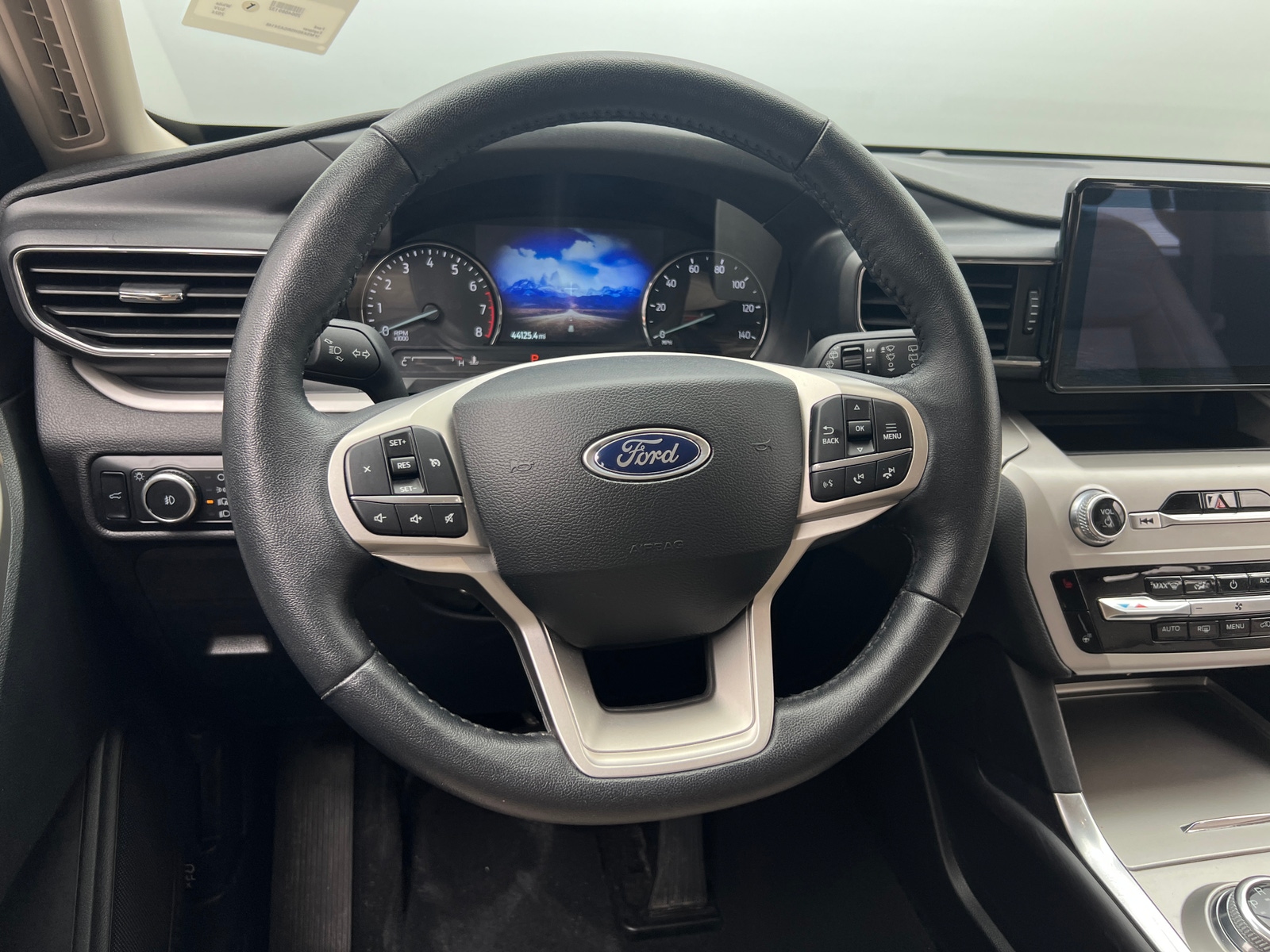 Thumbnail: 2024 Ford Explorer - 5