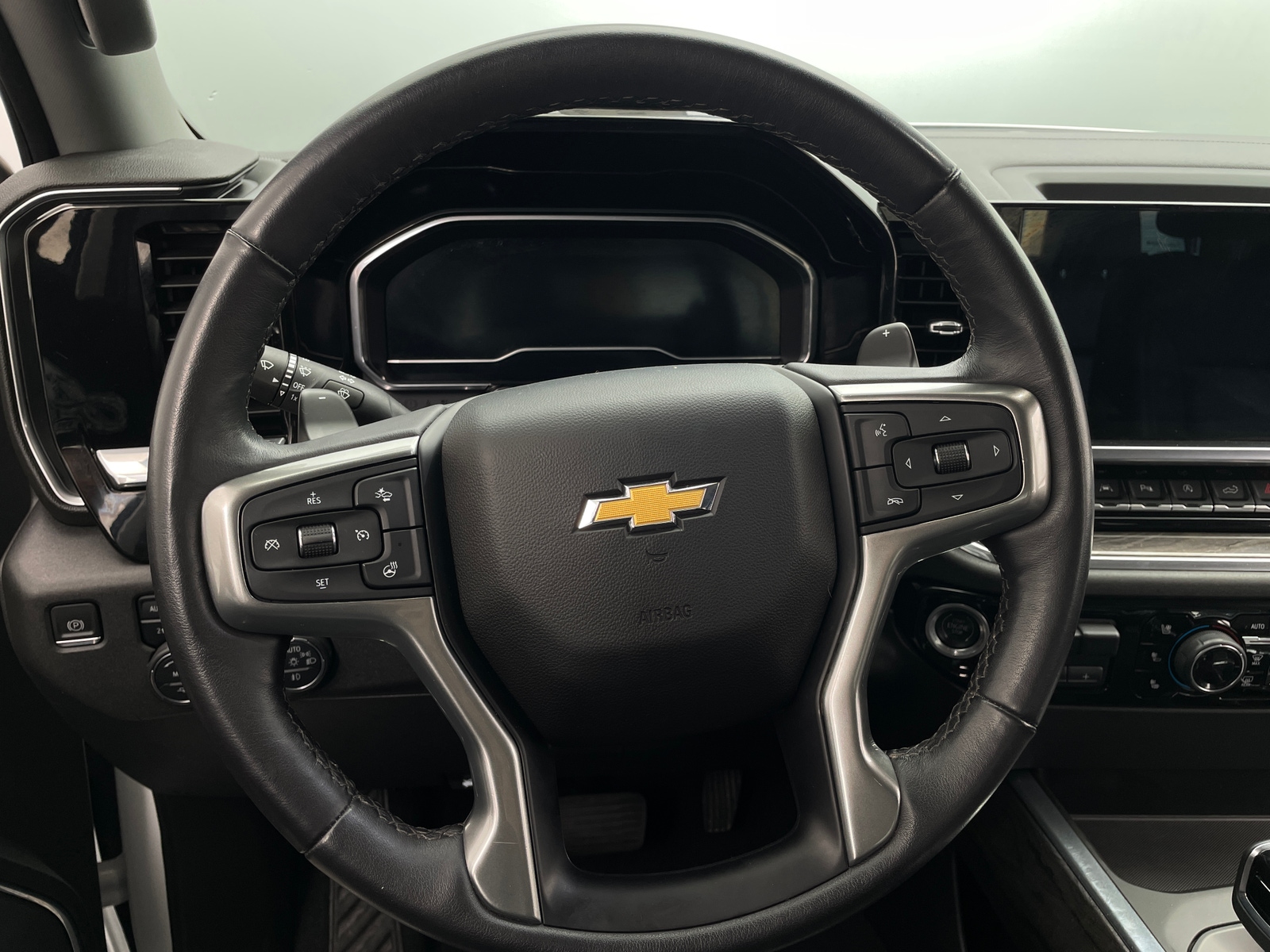 Thumbnail: 2023 Chevrolet Silverado 1500 - 4
