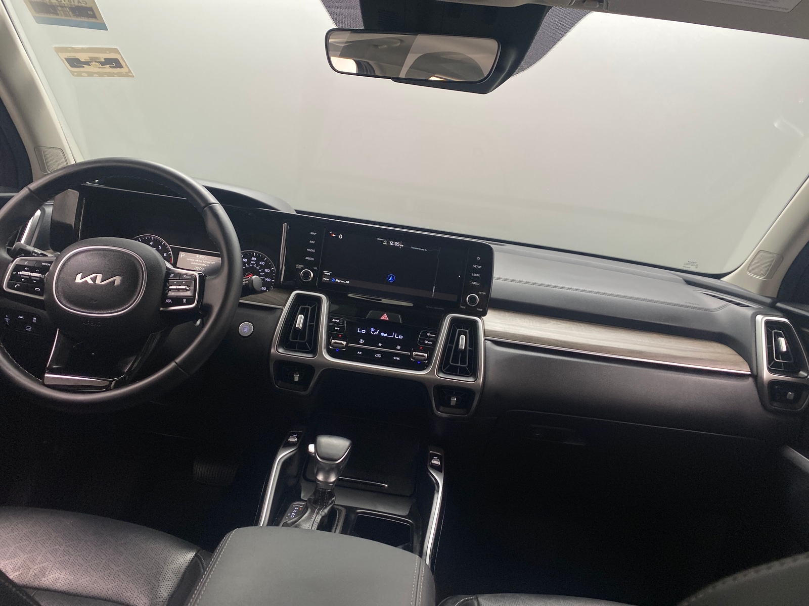 Thumbnail: 2022 Kia Sorento - 2