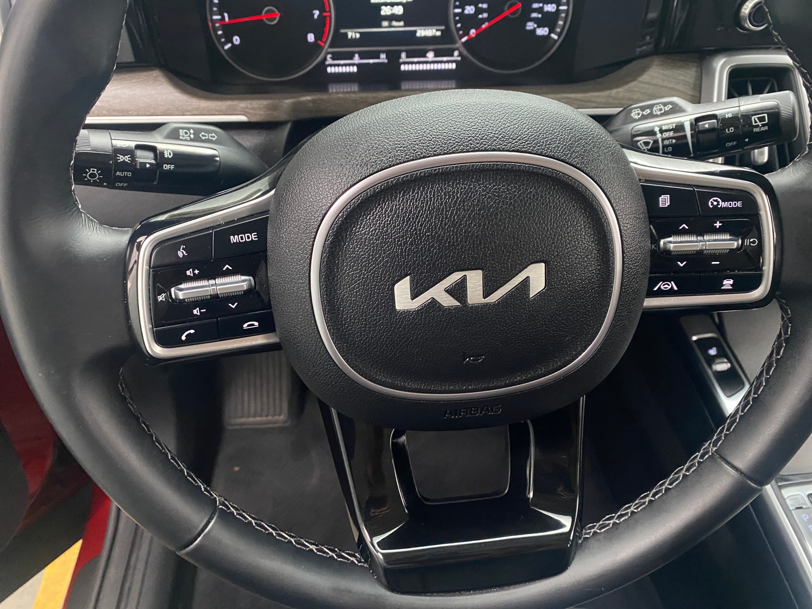 Thumbnail: 2022 Kia Sorento - 4