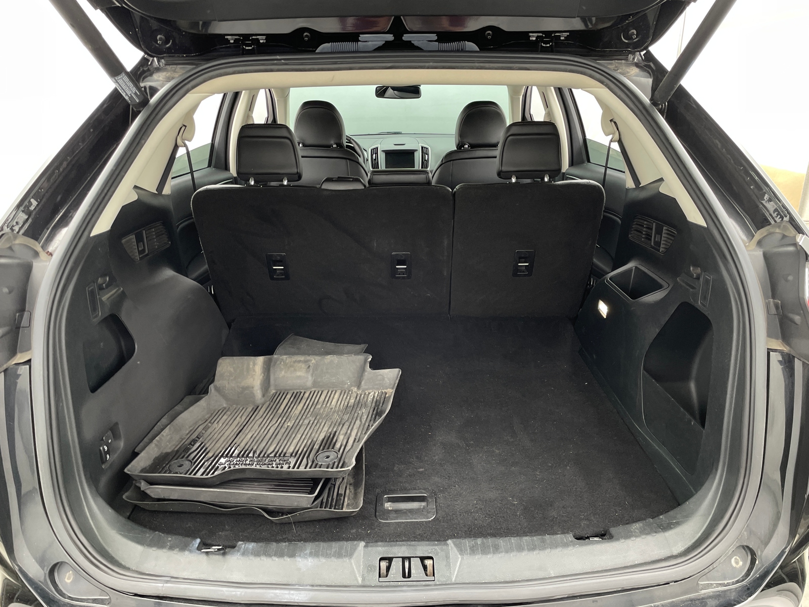 Thumbnail: 2019 Ford Edge - 7