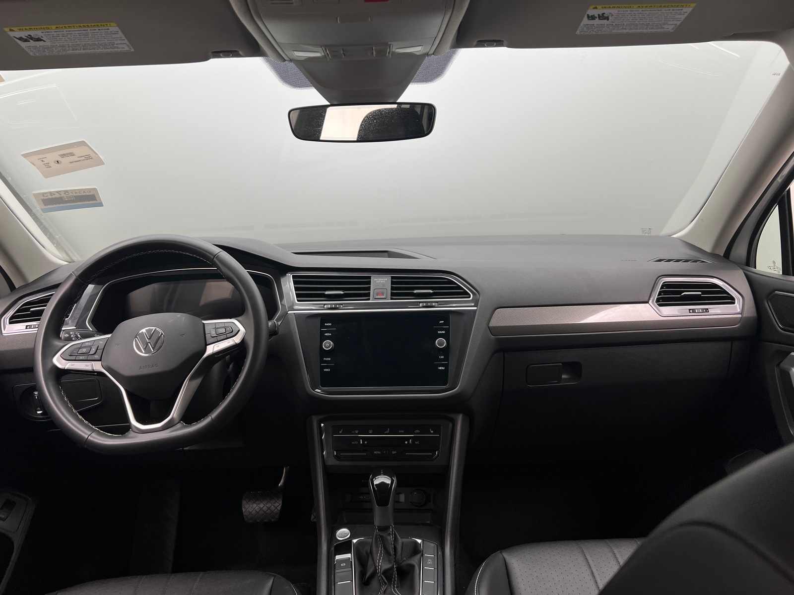 Thumbnail: 2024 Volkswagen Tiguan - 2