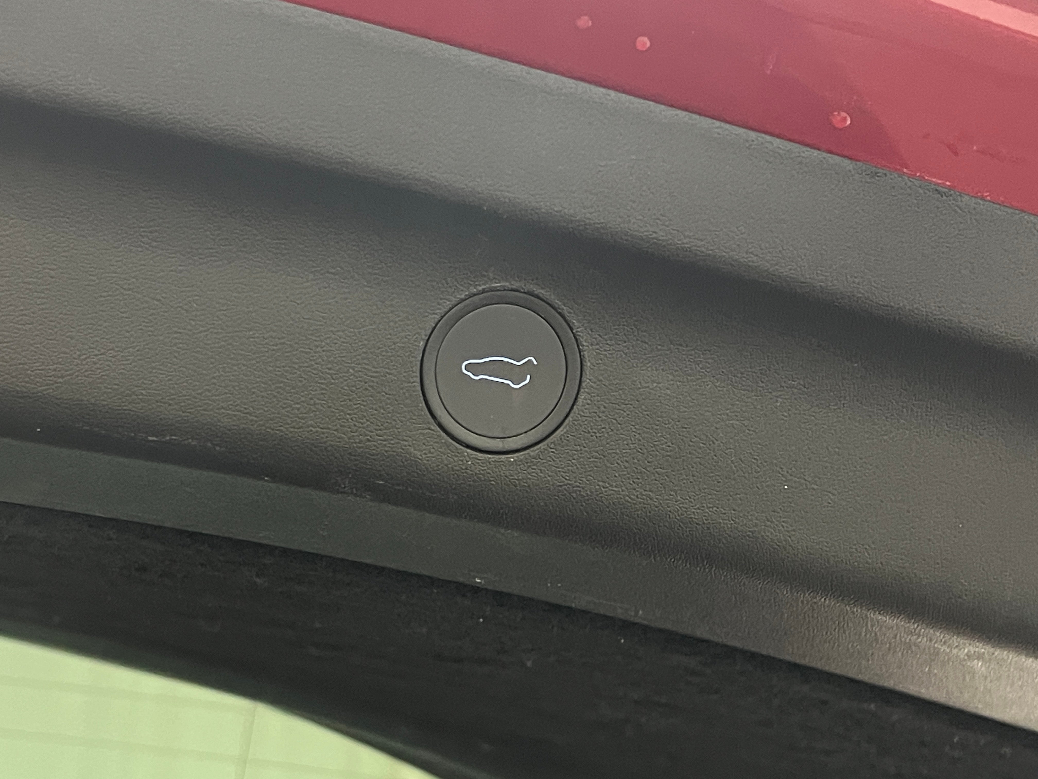 Used 2022 Tesla Model Y Long Range with VIN 7SAYGDEE1NF331210 for sale in Oak Creek, WI