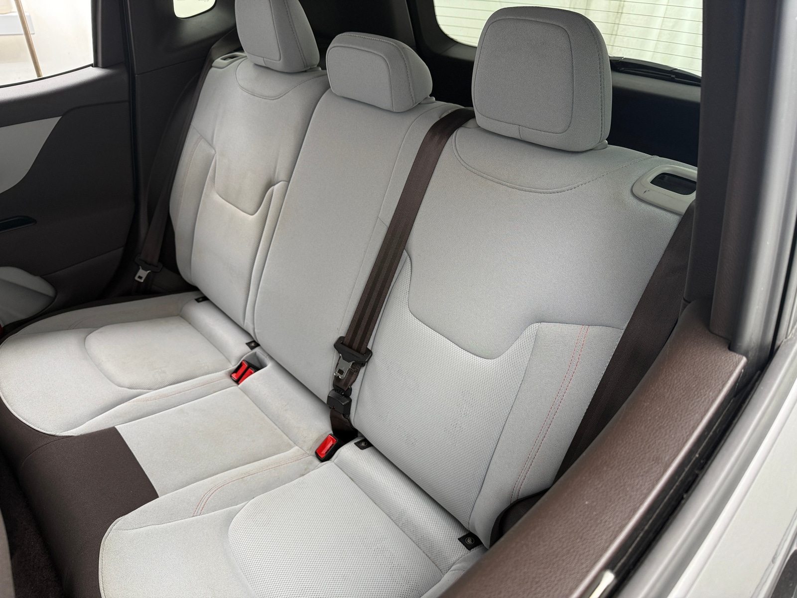 Thumbnail: 2016 Jeep Renegade - 6