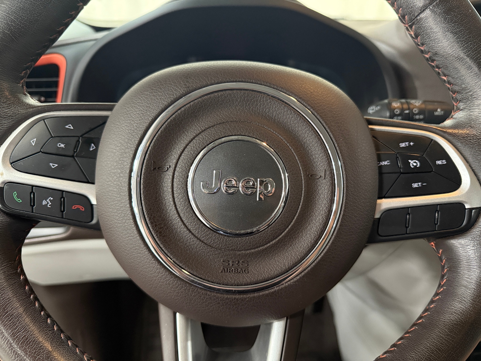 Thumbnail: 2016 Jeep Renegade - 5