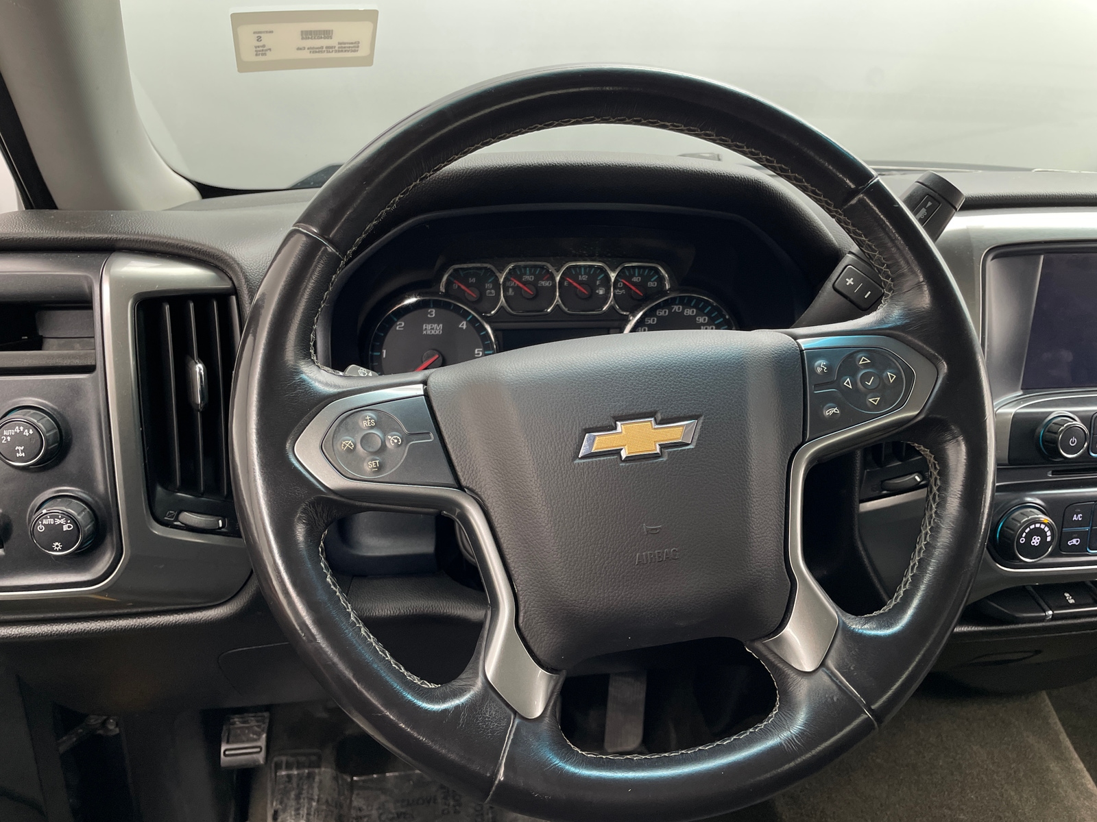 Thumbnail: 2018 Chevrolet Silverado 1500 - 5