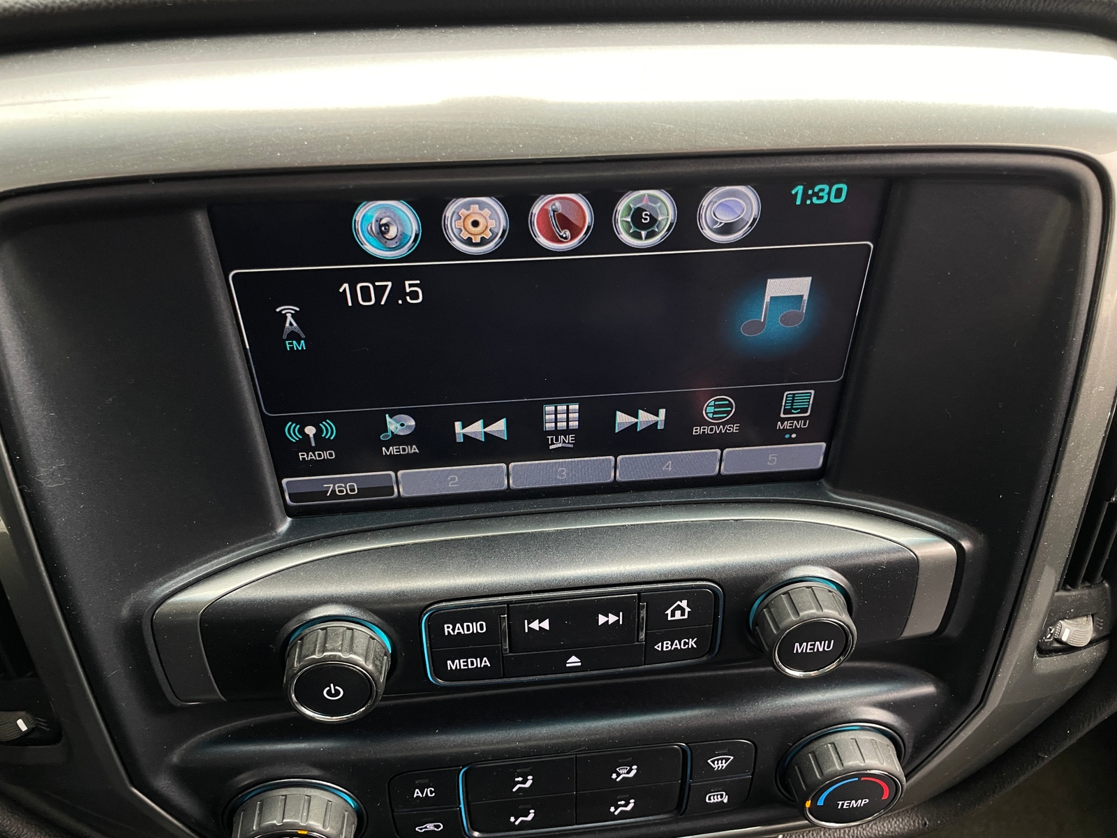 Thumbnail: 2018 Chevrolet Silverado 1500 - 4