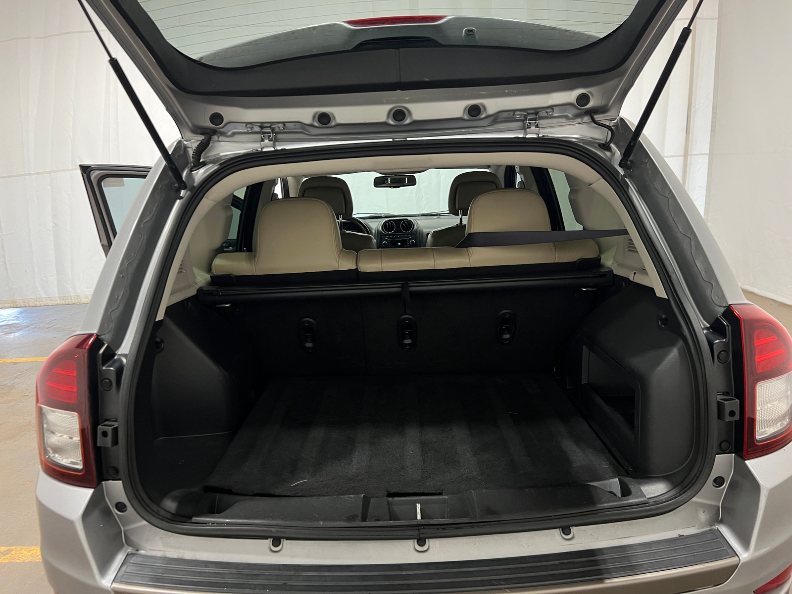 Thumbnail: 2016 Jeep Compass - 7